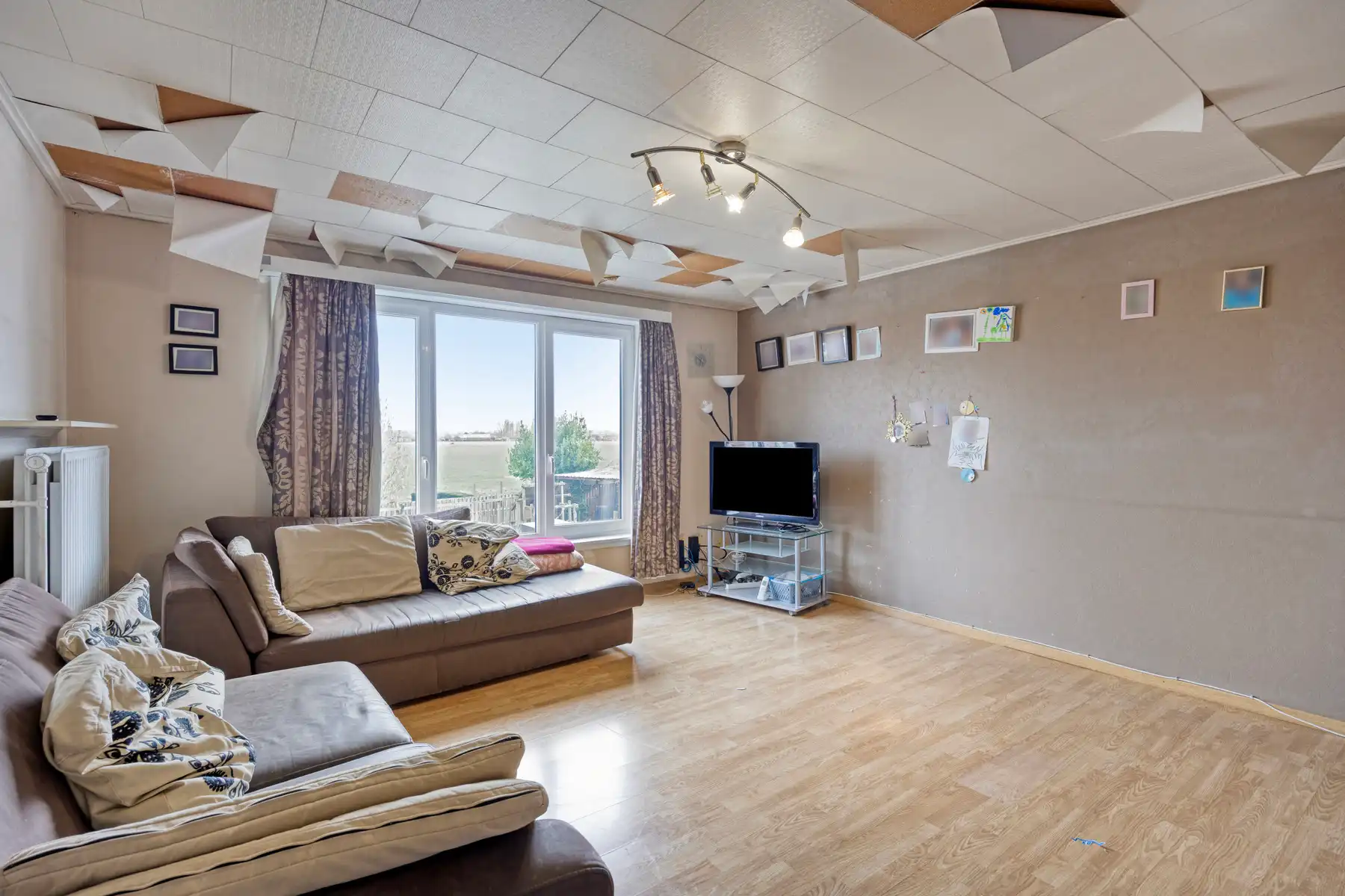 veelzijdig handelshuis met woonst en appartement foto 9