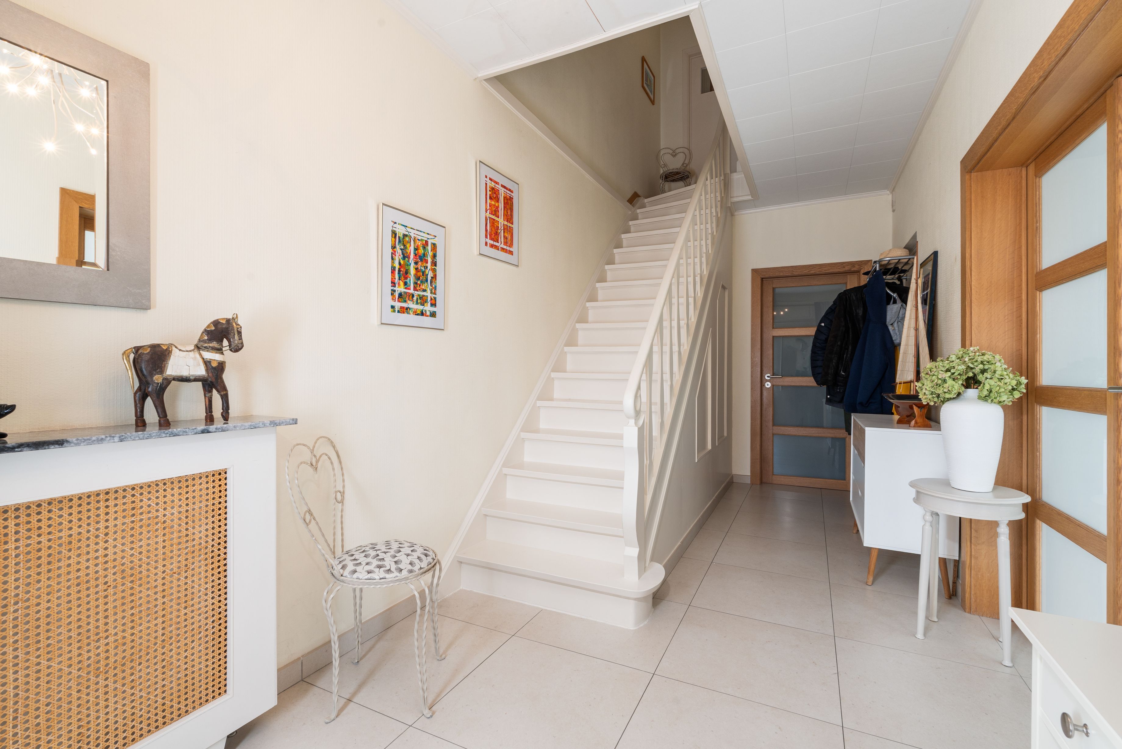 Instapklare GEZINSWONING met zonnige tuin + GARAGE grenzend aan park, vlakbij zee!* foto 5