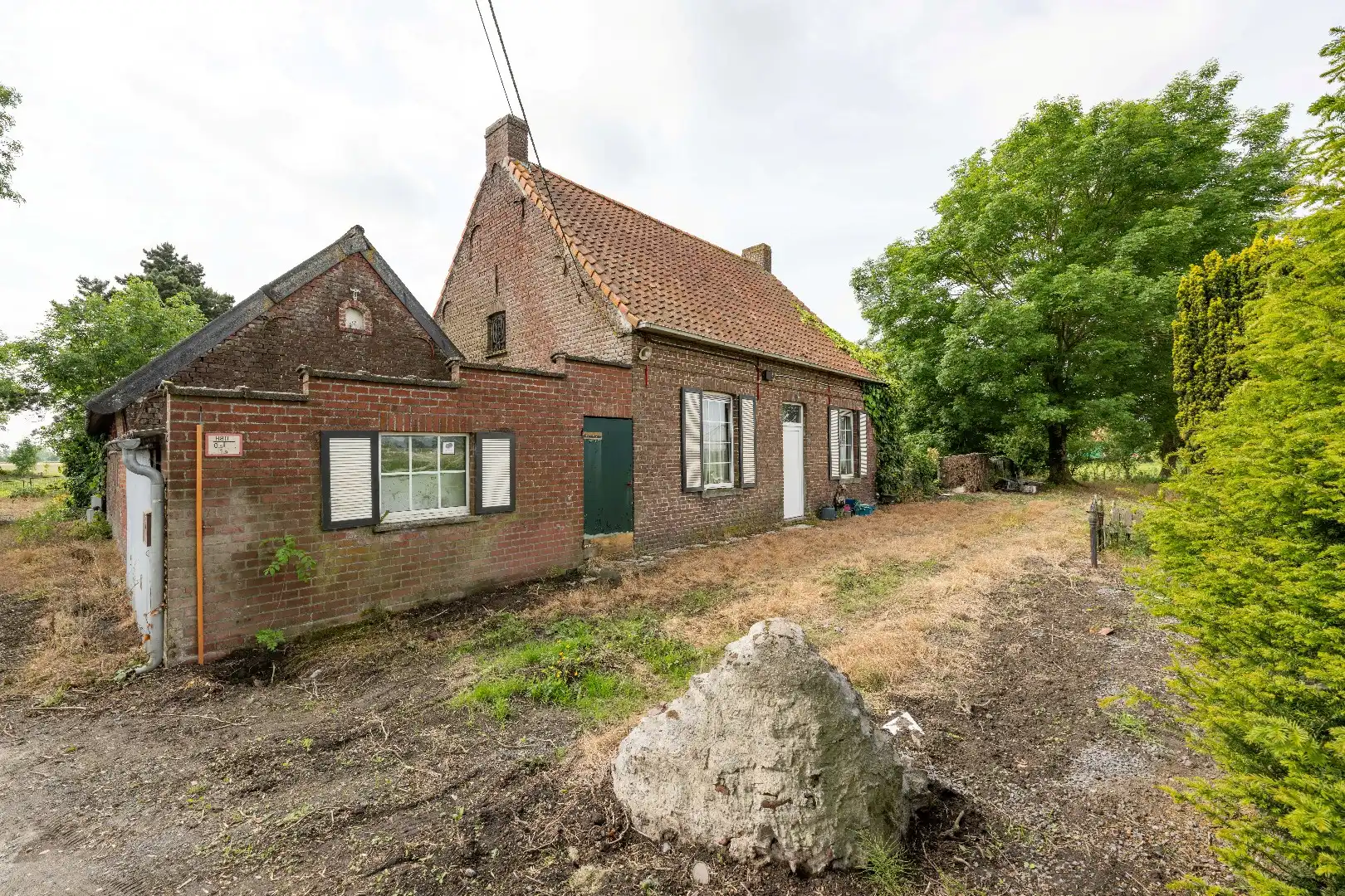 PRACHTIG GELEGEN HOEVE | RUSTIGE LIGGING | 1ha 47a foto 8