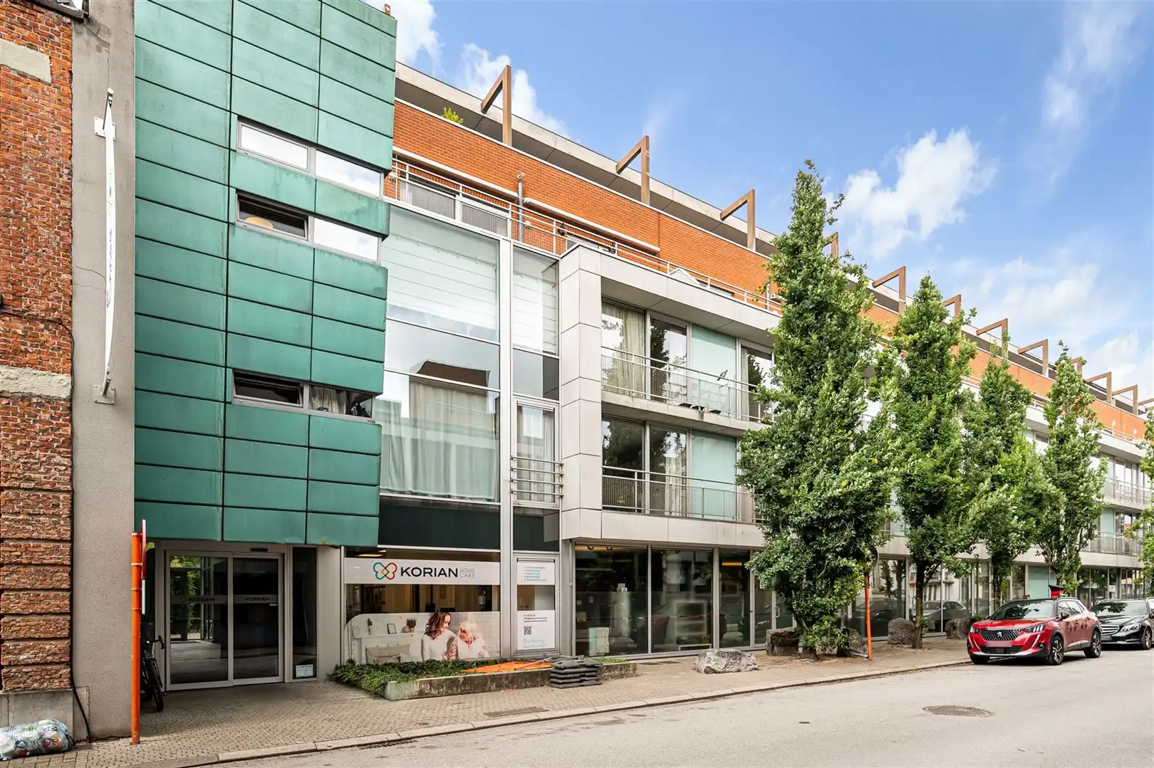 Goedgelegen aangename assistentiewoning nabij stadscentrum Sint-Niklaas foto {{pictureIndex}}