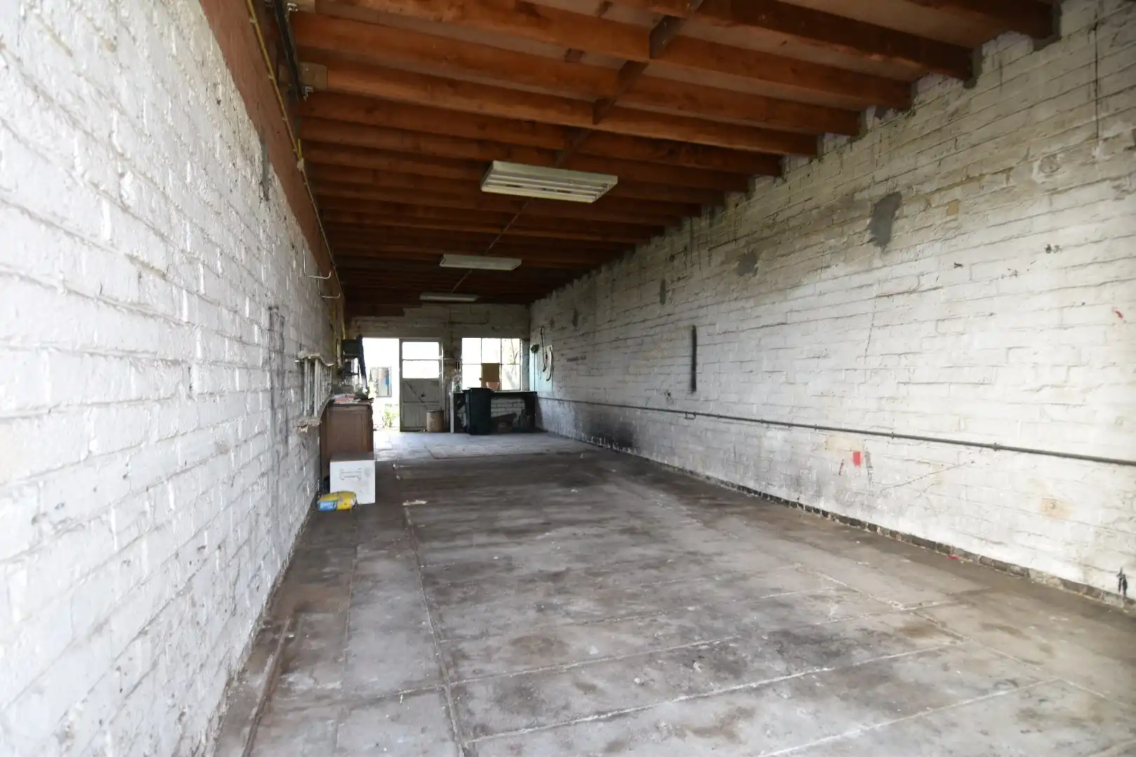 Te renoveren woning met tal van mogelijkheden en ruime opslagplaats (65,5 m²) te koop in Bissegem foto 13