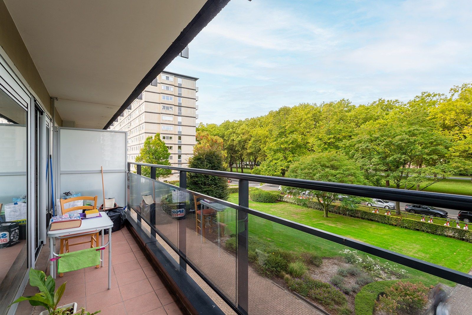 Ruim en lichtrijk appartement met 2 terrassen en garagebox foto 6