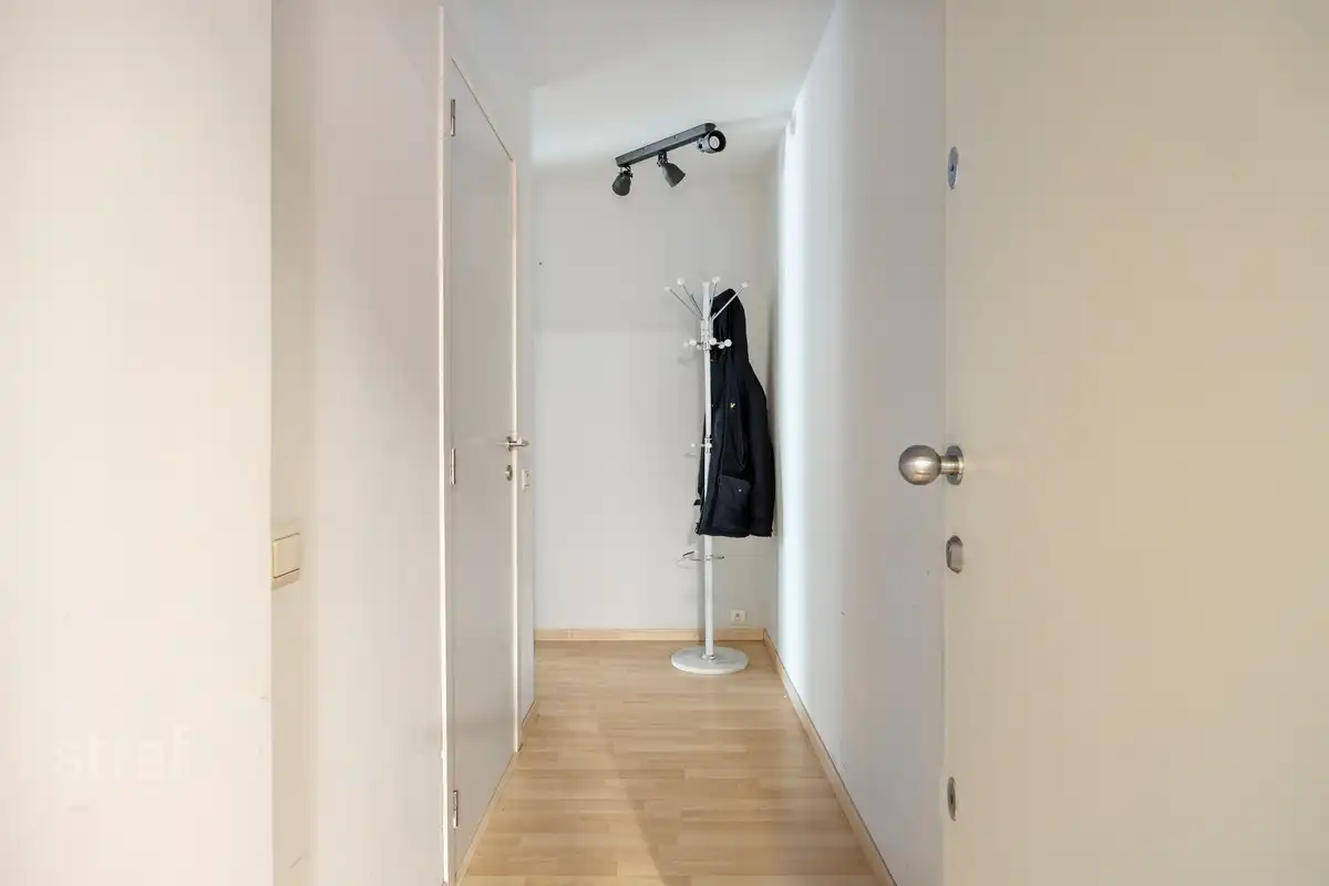 TE HUUR gemeubeld appartement met garage in centrum Antwerpen foto 5