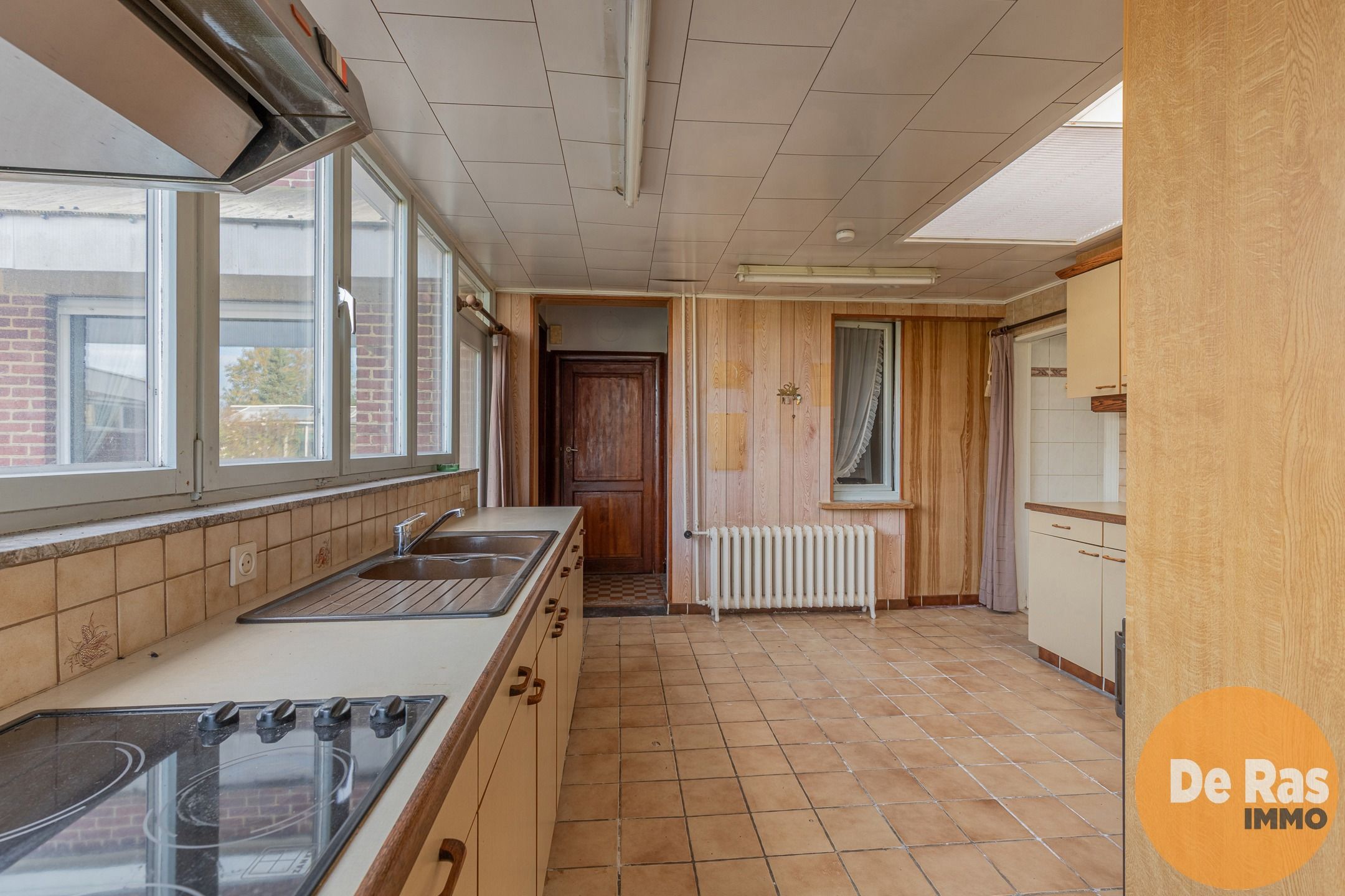 STRIJPEN - Stevige hob met grote tuin en heel wat potentieel foto 14