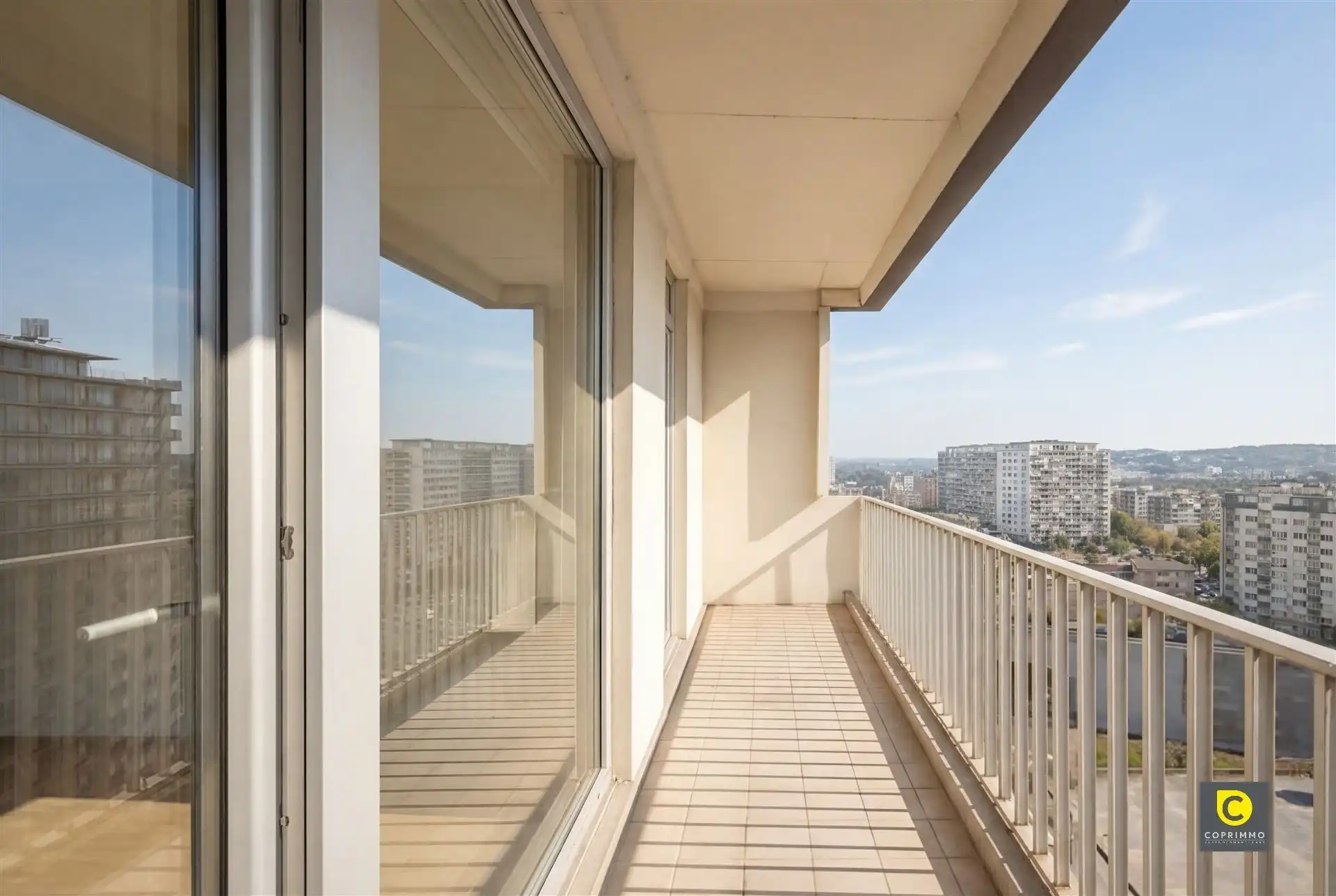 Lichtrijk 2 slaapkamer app + P foto 5