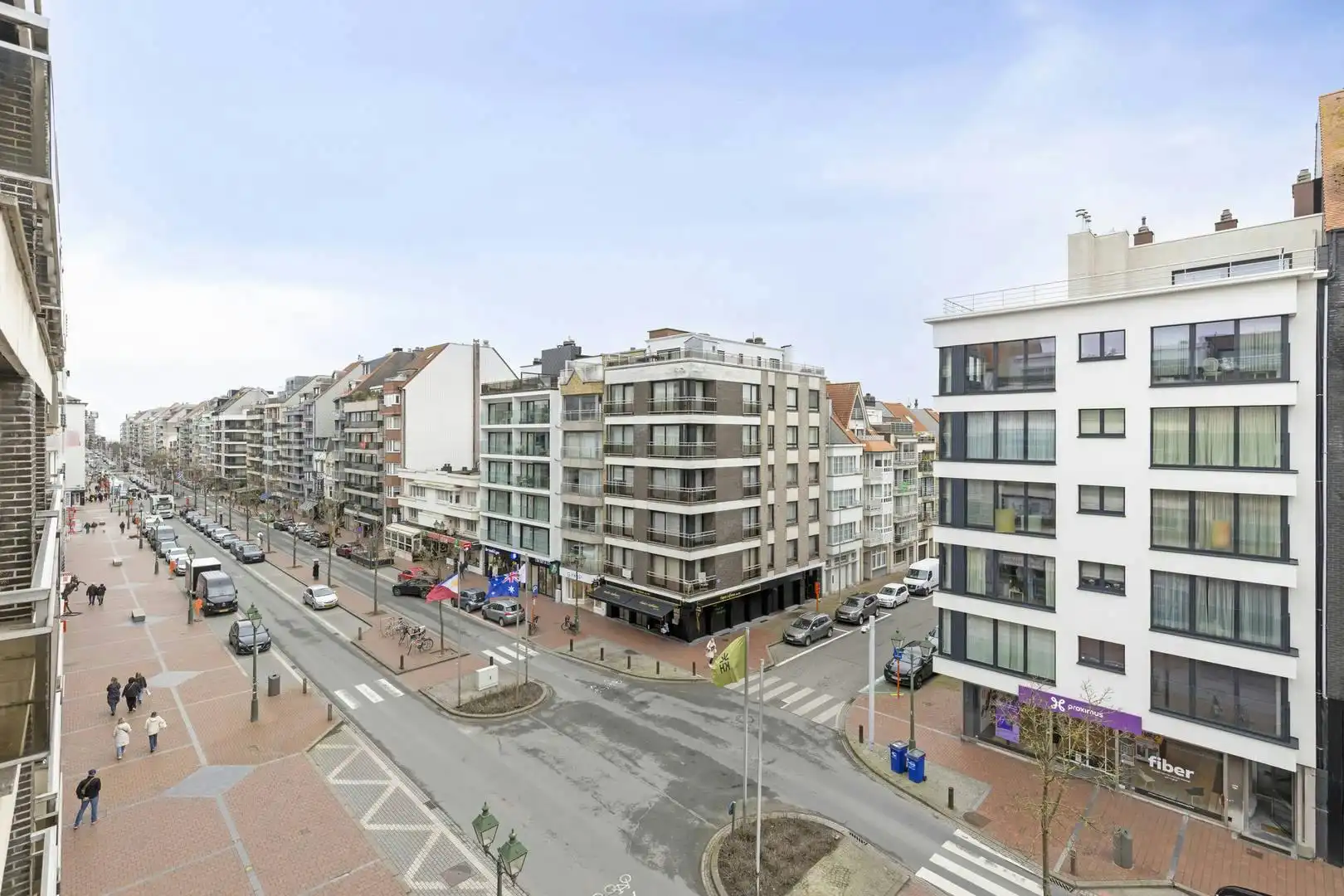 Appartement met 2 slaapkamers te koop in Knokke centrum foto {{pictureIndex}}