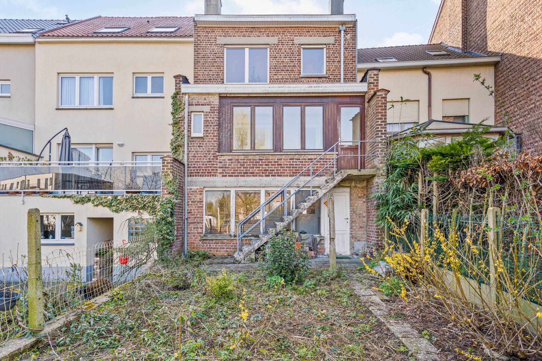 Ruime gezinswoning met 3 slaapkamer, tuin en garage foto 15