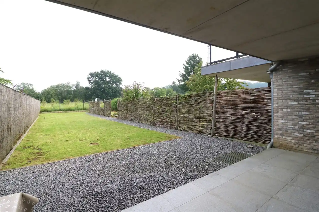 Recent gebouwde handelszaak in hartje Tielt foto 29