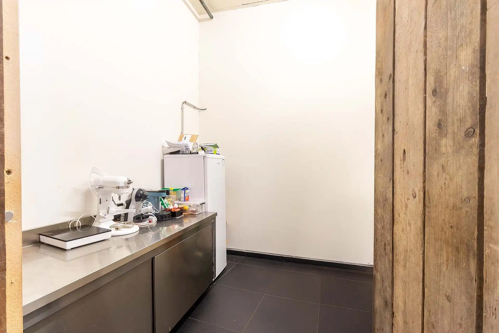 Handelsgelijkvloers op absolute toplocatie in Wilrijk foto 7