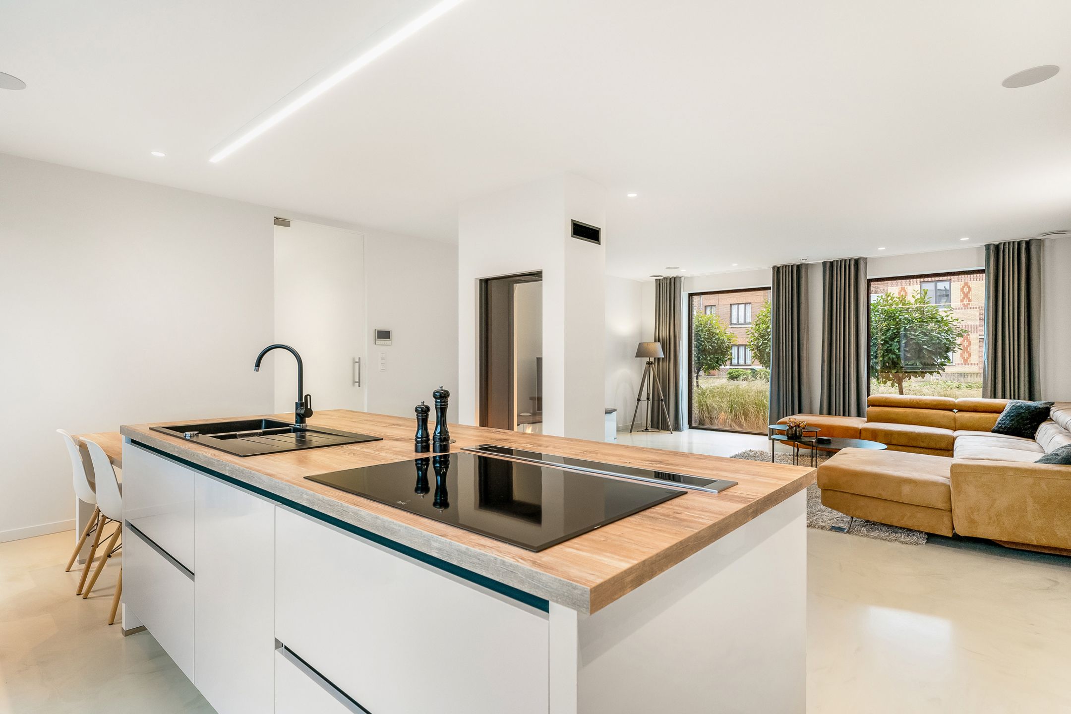 Woning + commerciële ruimte op toplocatie  foto 7