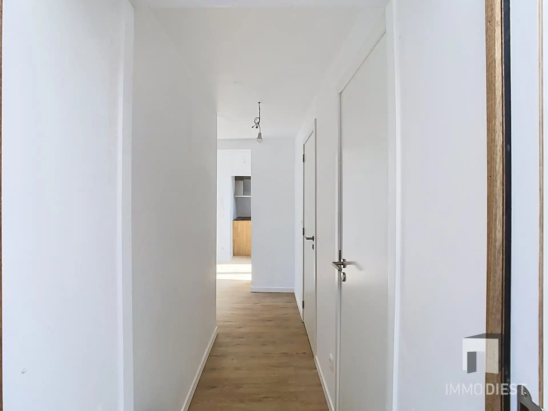 Knap appartement met terras en 1 slpk - centrum Diest - veel lichtinval foto 3