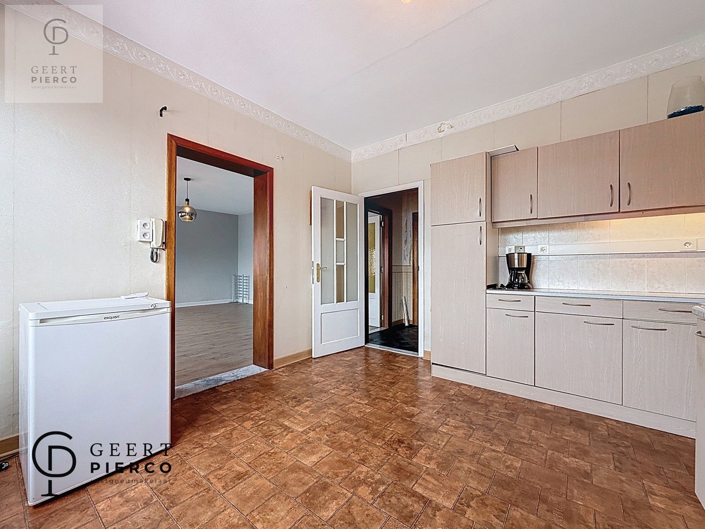 Gezellige studio op toplocatie, vlak bij het station foto 12