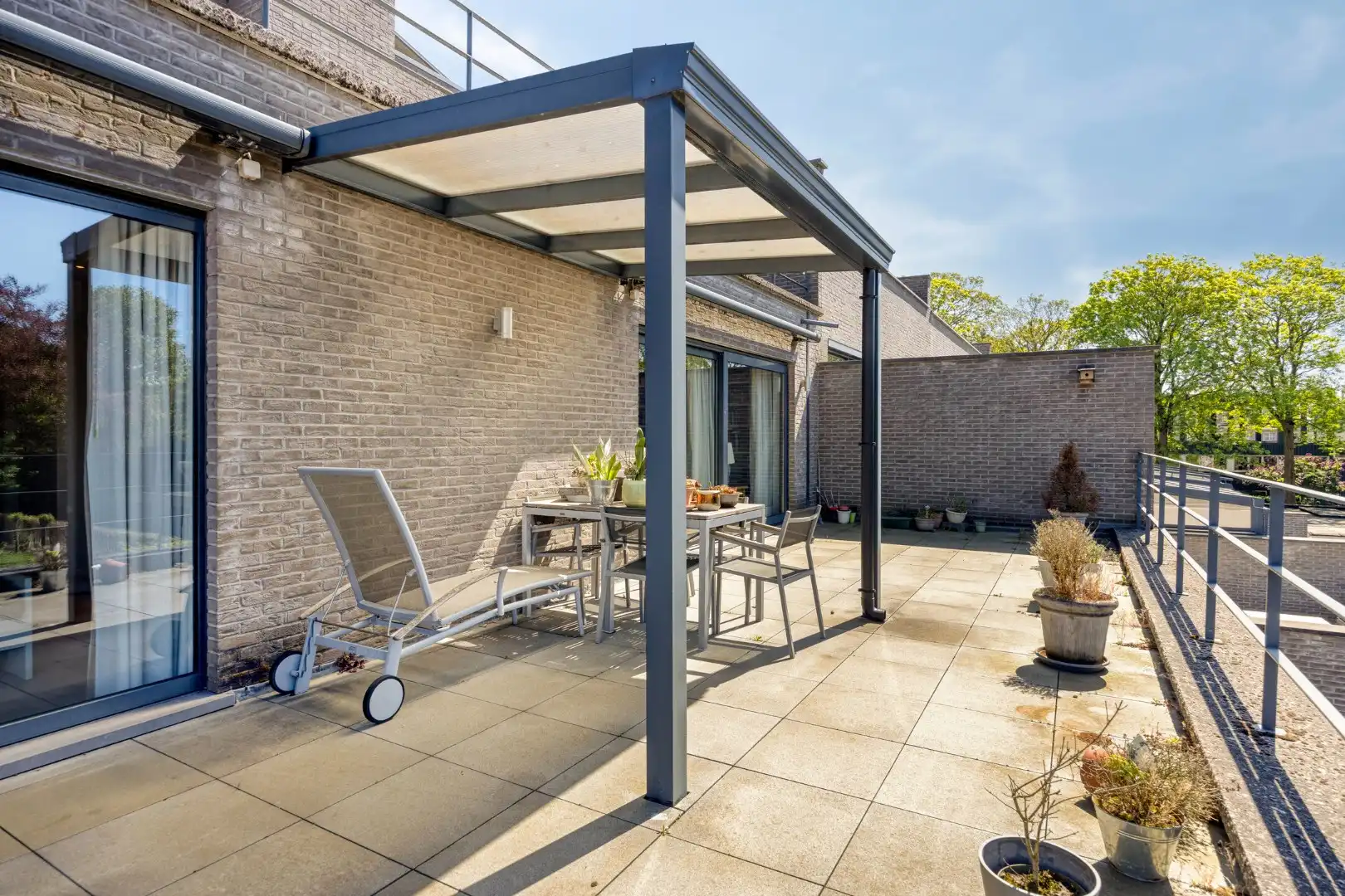 Schitterend 2 slpk appartement met riant terras en garagebox foto 20