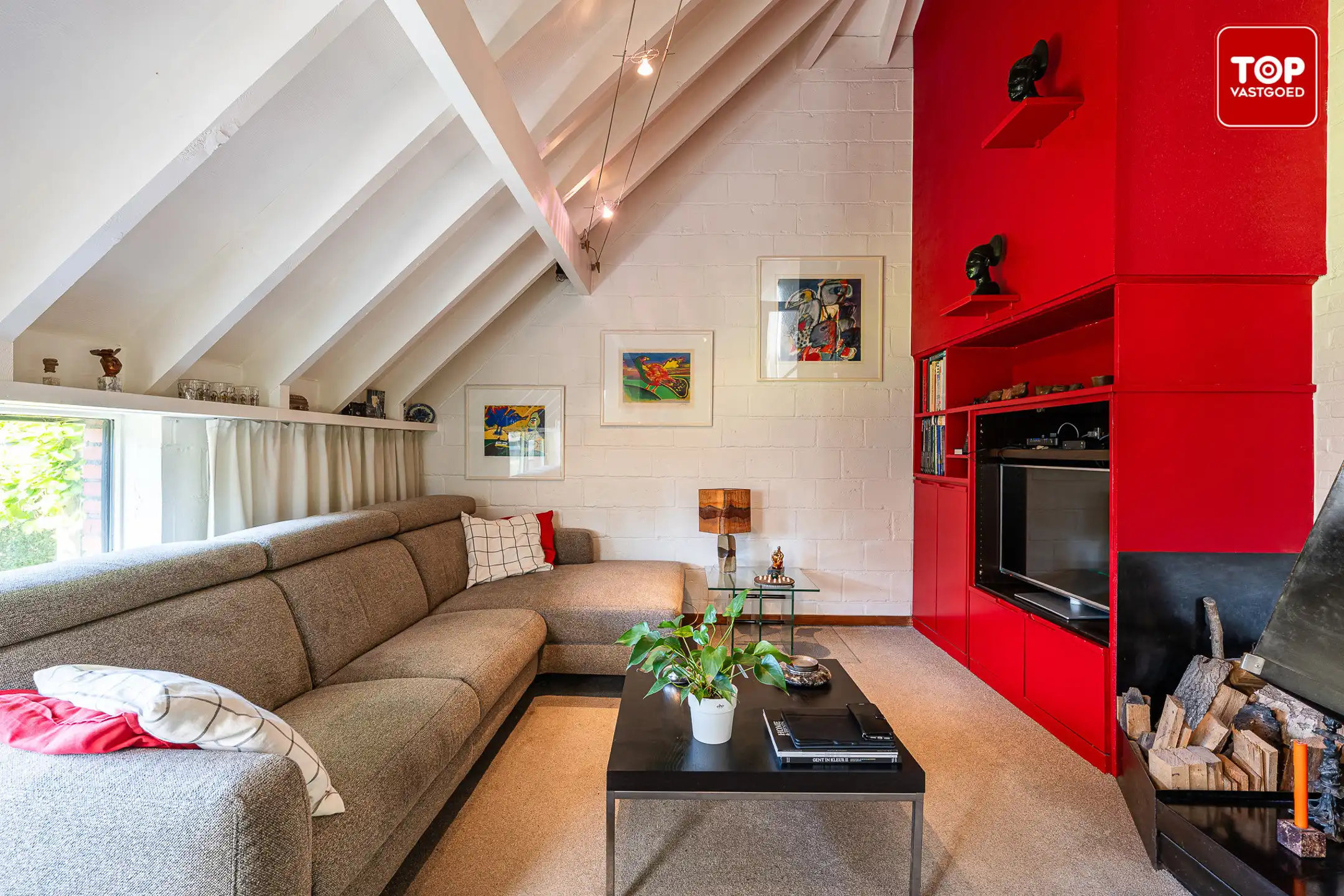 Architecturale woning met unieke split-level indeling op 659 m² in het groene Wondelgem foto 3