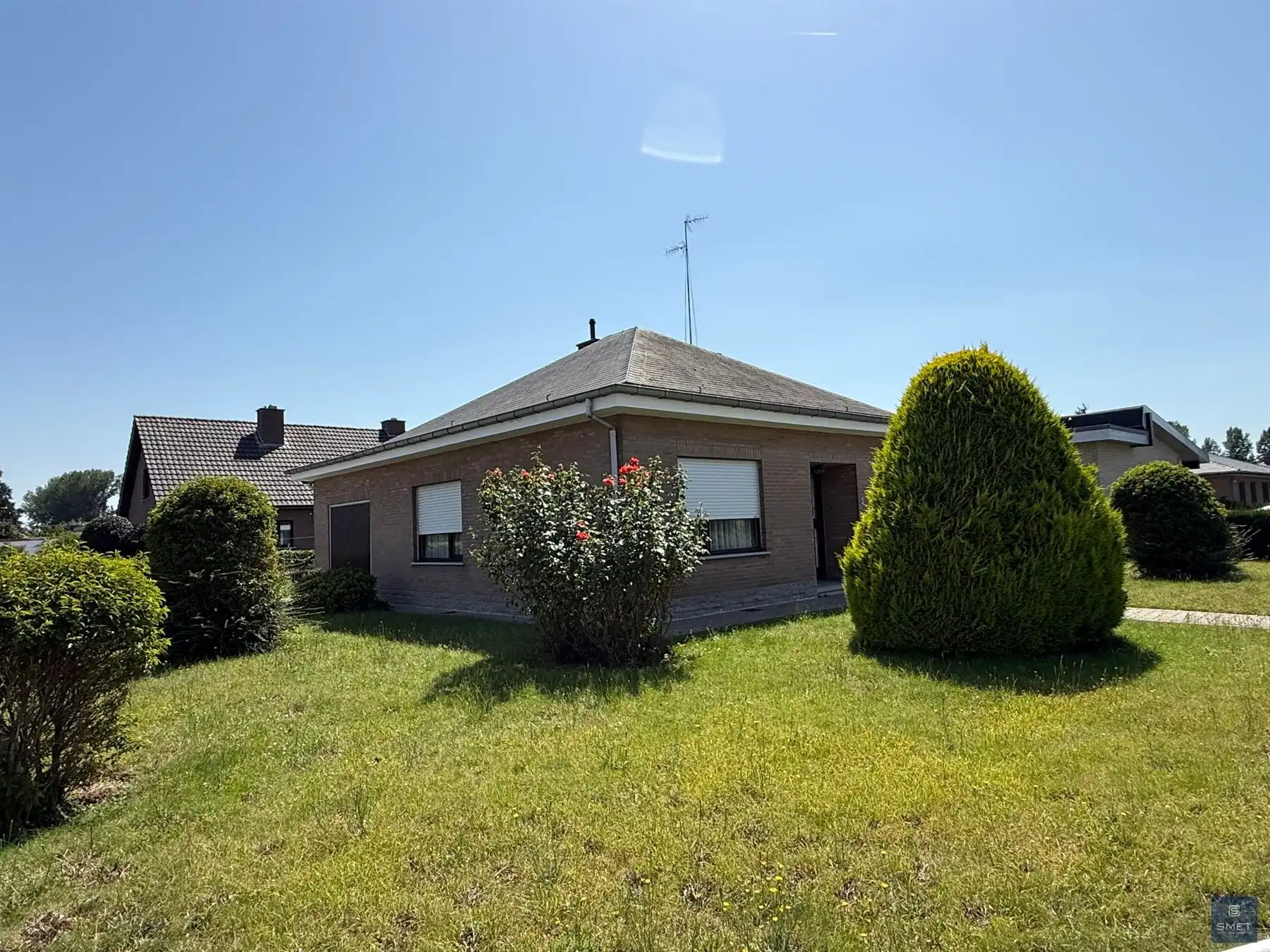 TE RENOVEREN BUNGALOW MET 2 SLPKS EN GARAGE foto 5
