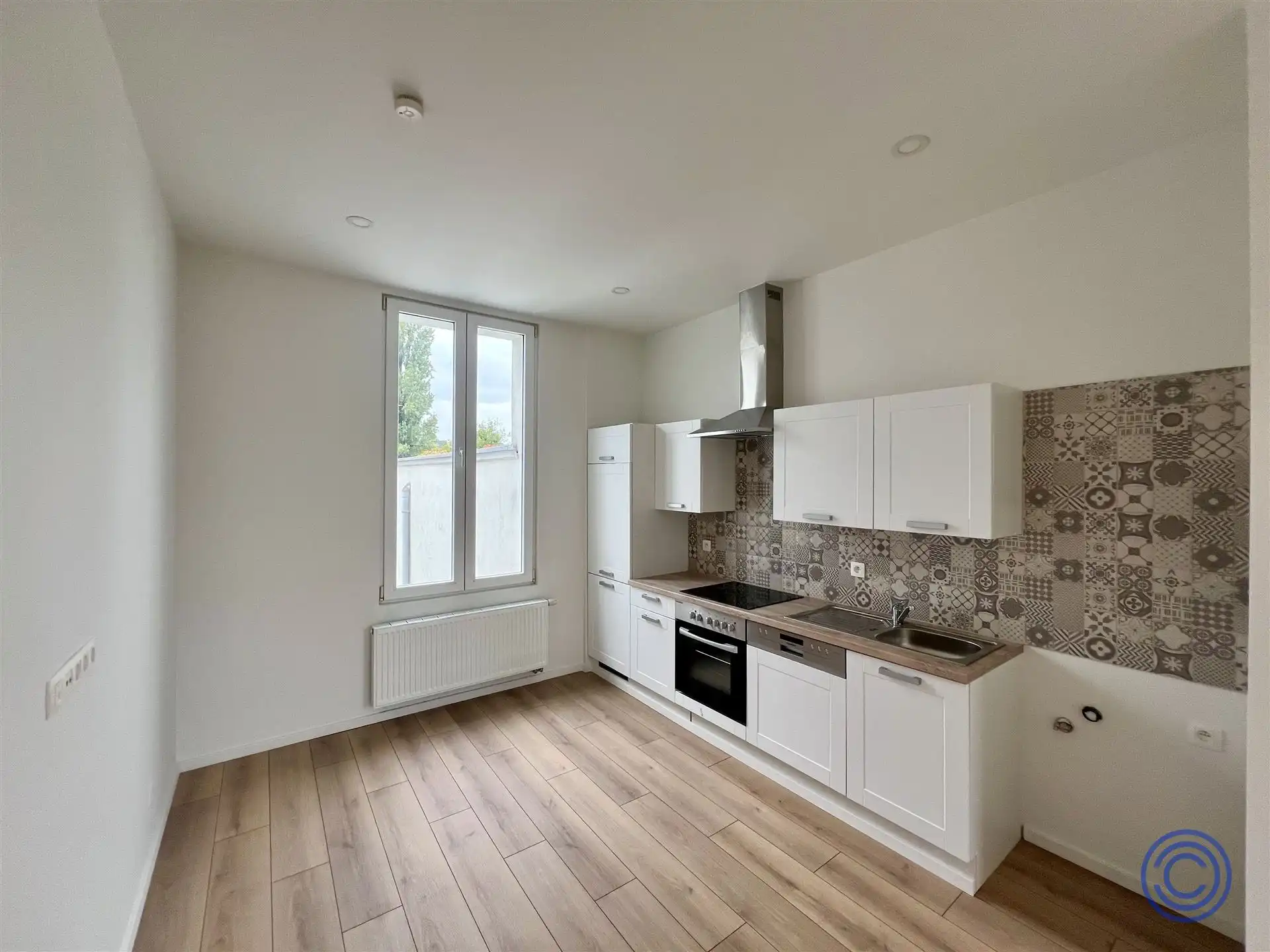 Prachtig gerenoveerde 1-slpk duplex! foto 3