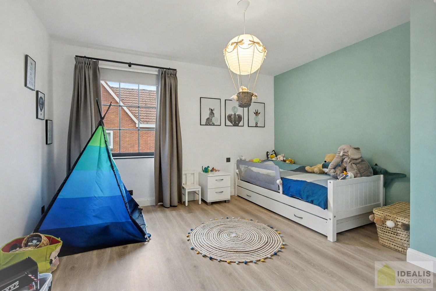 IDEALIS VASTGOED - BIJZONDERE EN HOOGWAARDIG AFGEWERKTE VILLA OP GEGEERDE LOCATIE foto 38