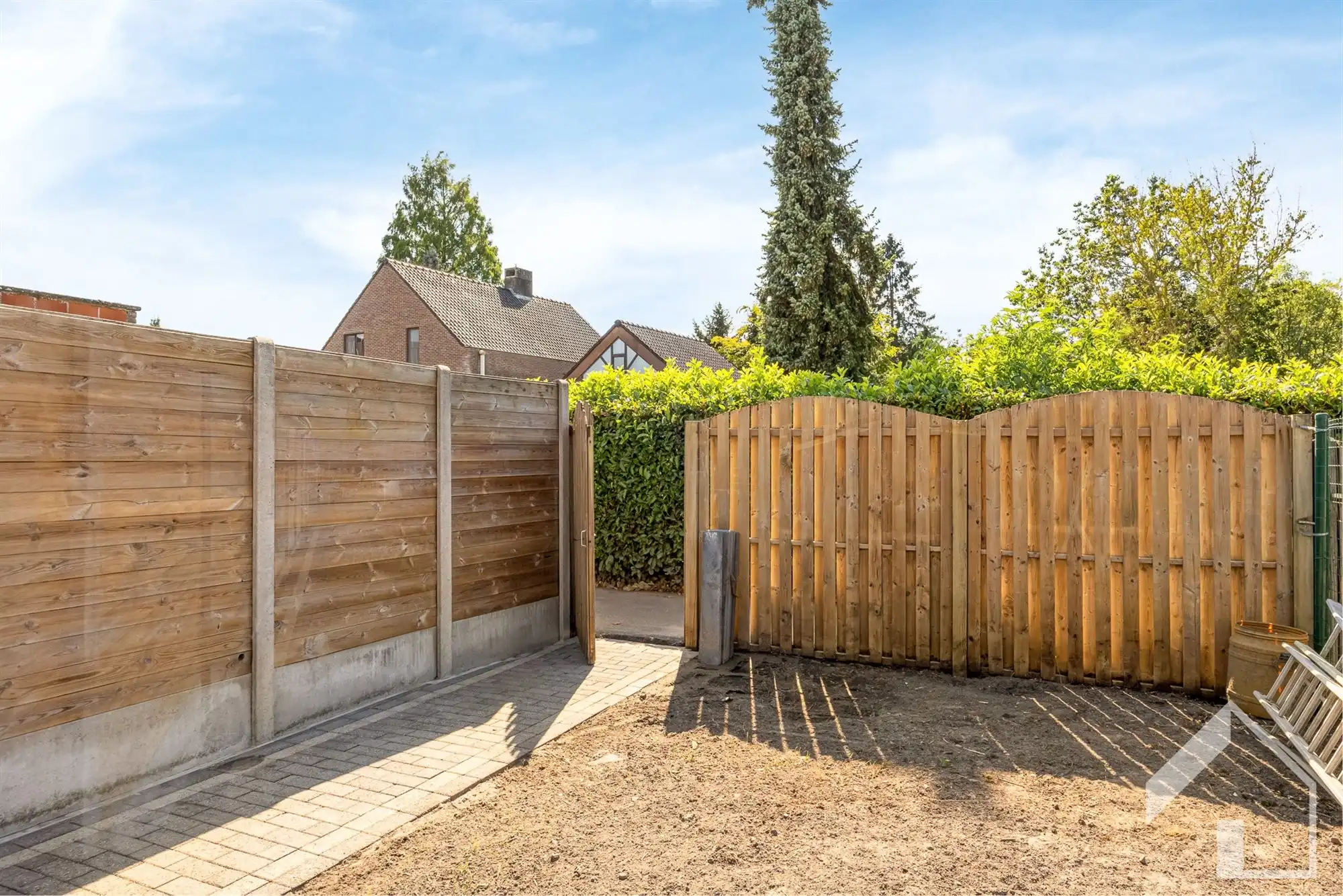 Gezinswoning met tuin en achteringang in Broechem foto 16