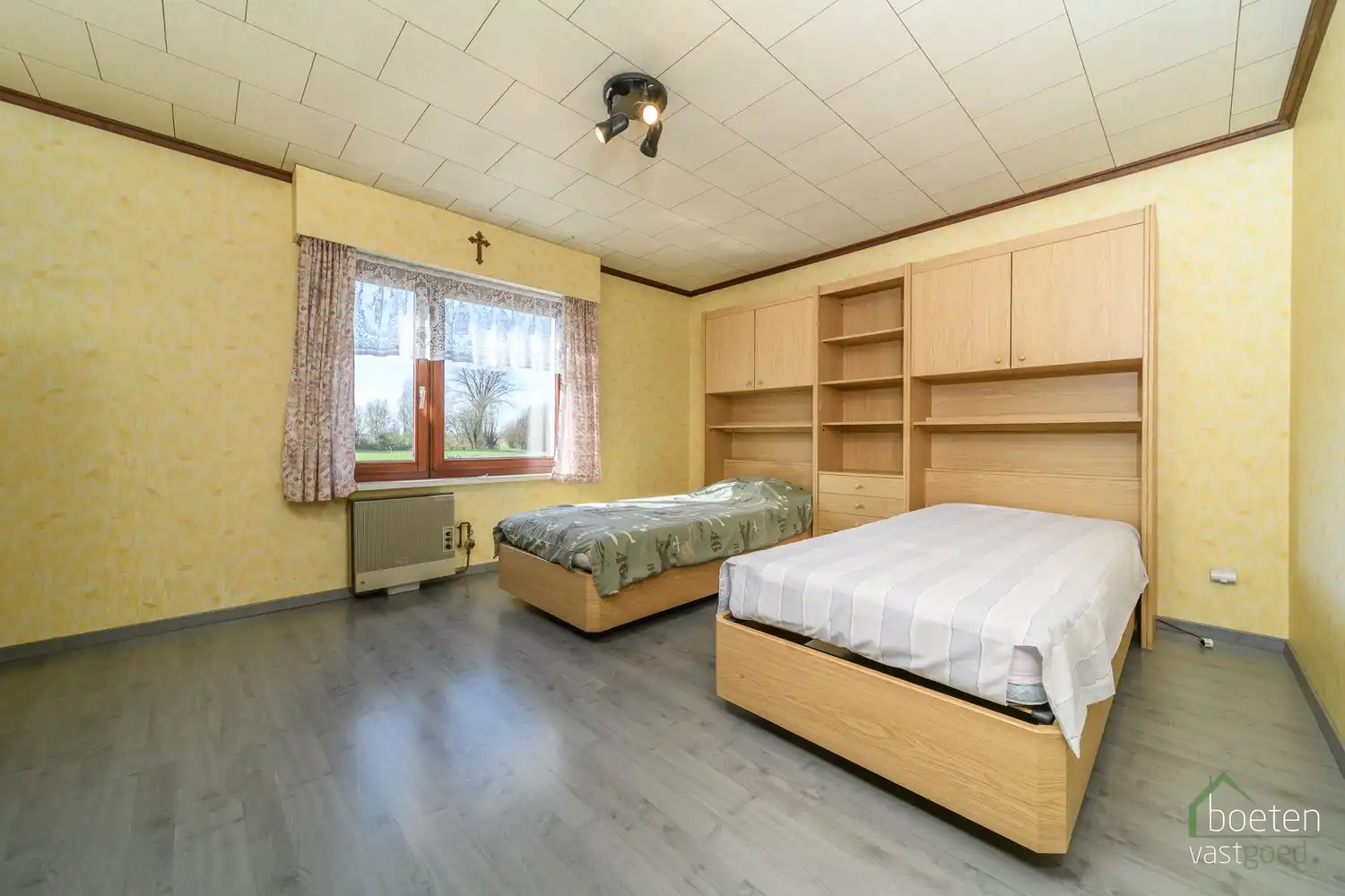 GIJVERINKHOVE: Degelijk woonhuis met 3 slaapkamers, loods (ca 100m²), zonneterras en -tuin op 545m² grondopp. foto 13