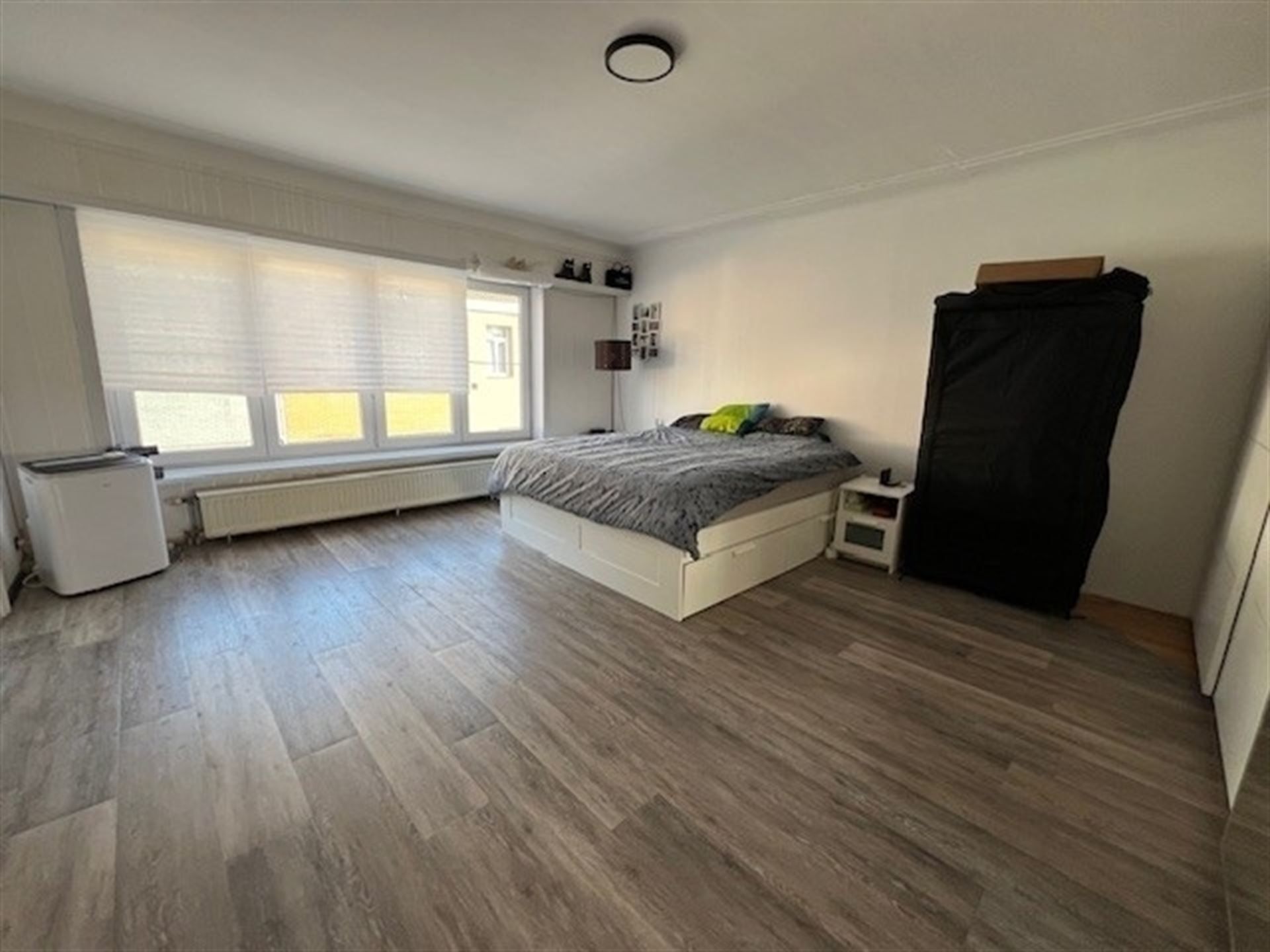 Bel-etage woning met ruime garage  en 2 badkamers! foto 21