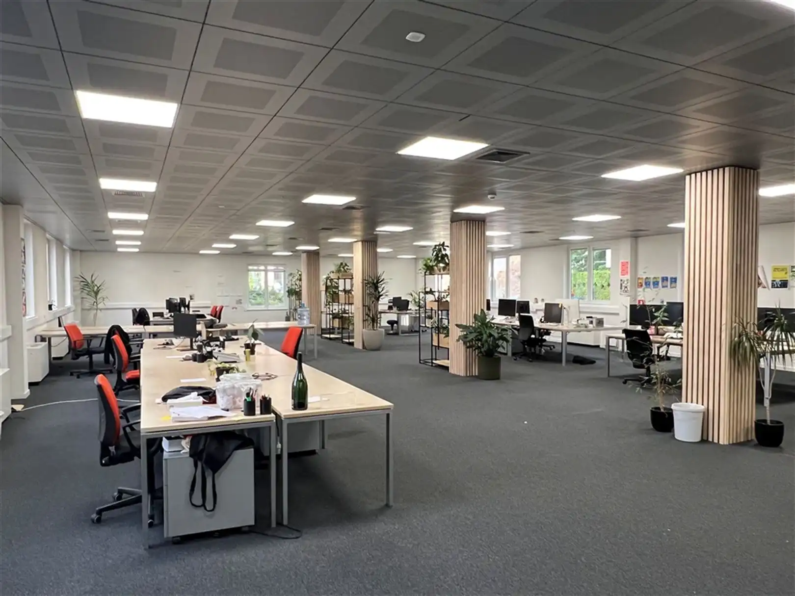 Gelijkvloers kantoor aan Mechelen station foto 3