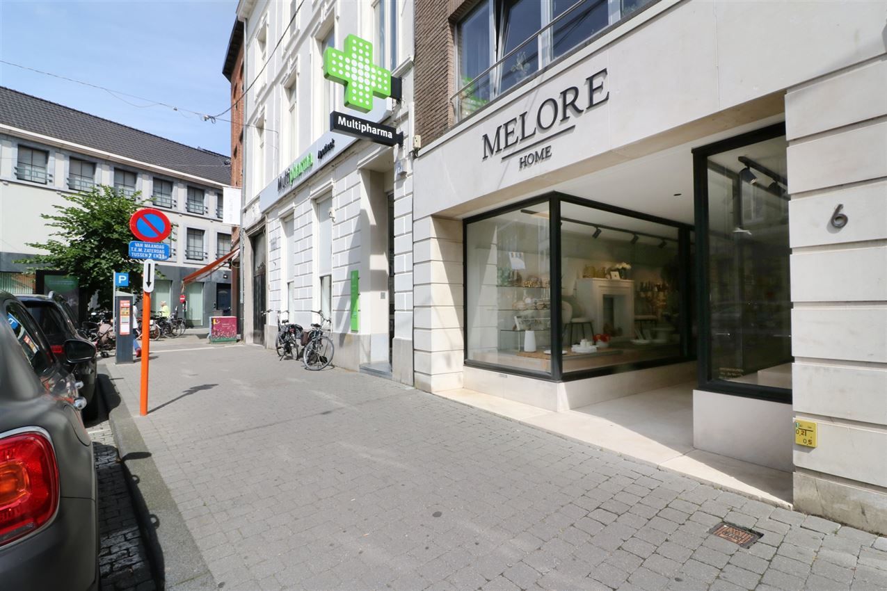 Centraal gelegen handelszaak met hoog zichtbaarheidsgehalte foto 3