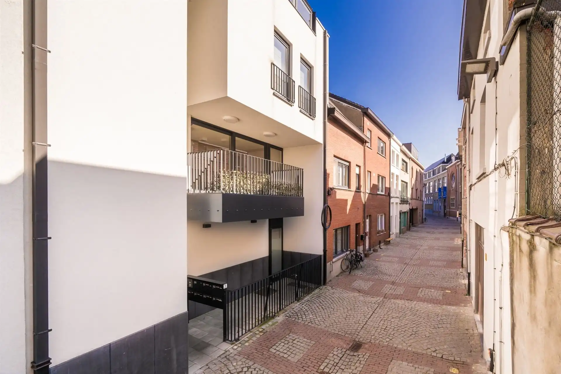 Modern 1 slpk appartement met terras in centrum! foto 13