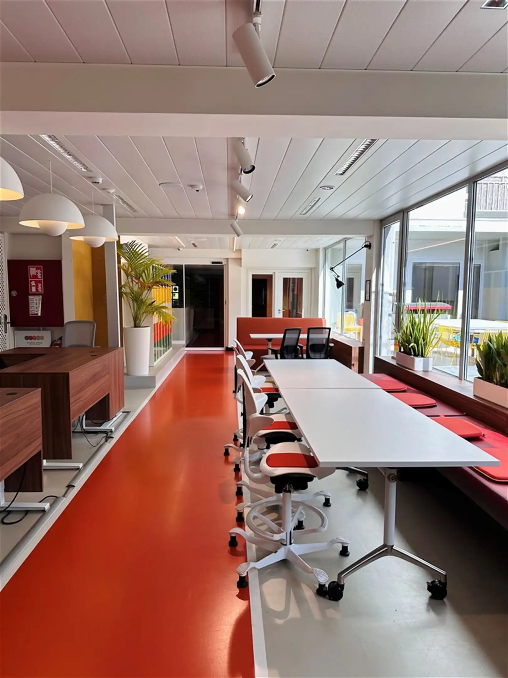 Full service kantoren met vlotte bereikbaarheid in Gent foto 5