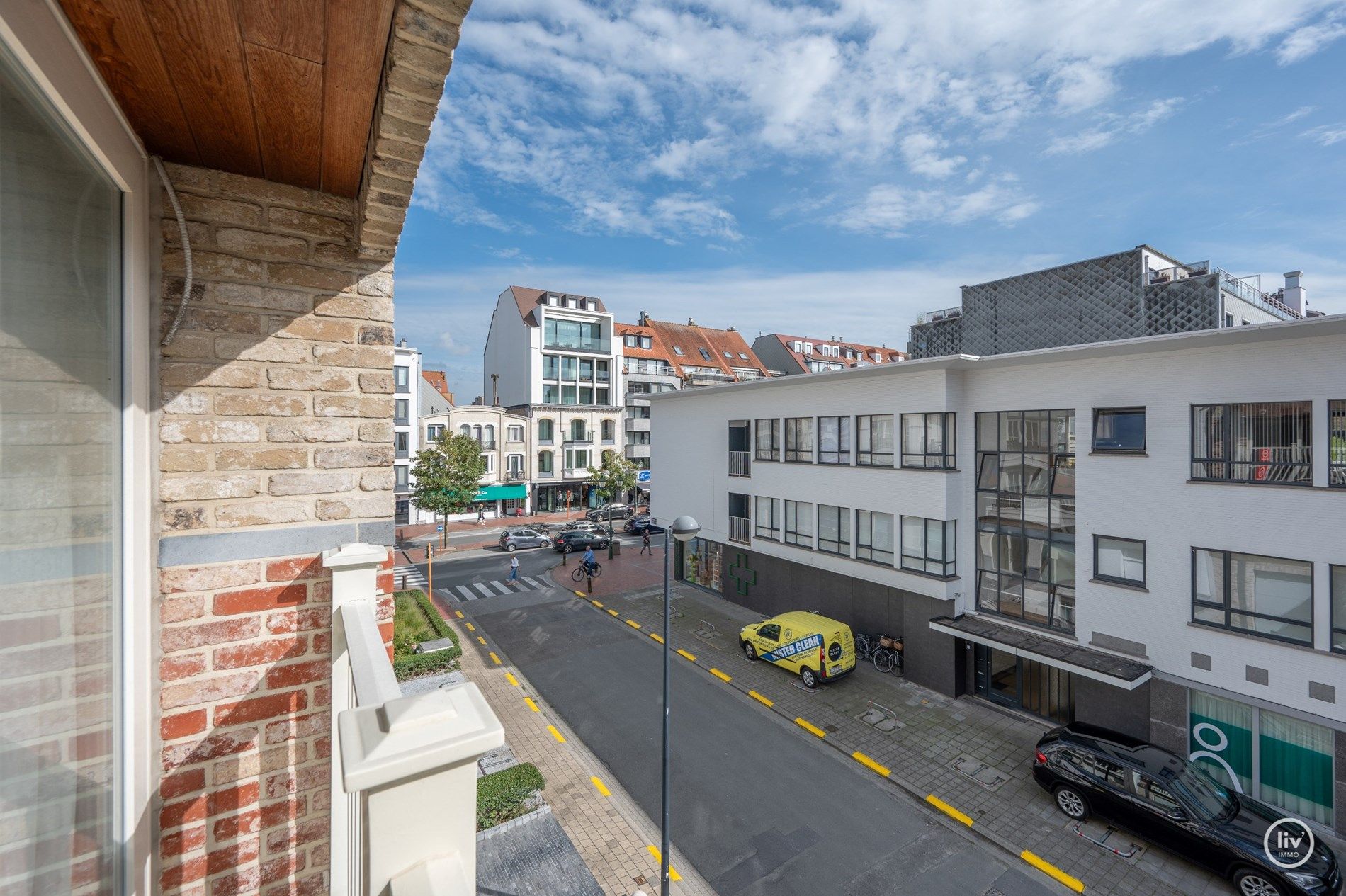 Aangenaam en ruim (woon) appartement in een rustige zijstraat van de Lippenslaan (met mogelijkheid tot aankoop van een inpandige garagebox.) foto 6