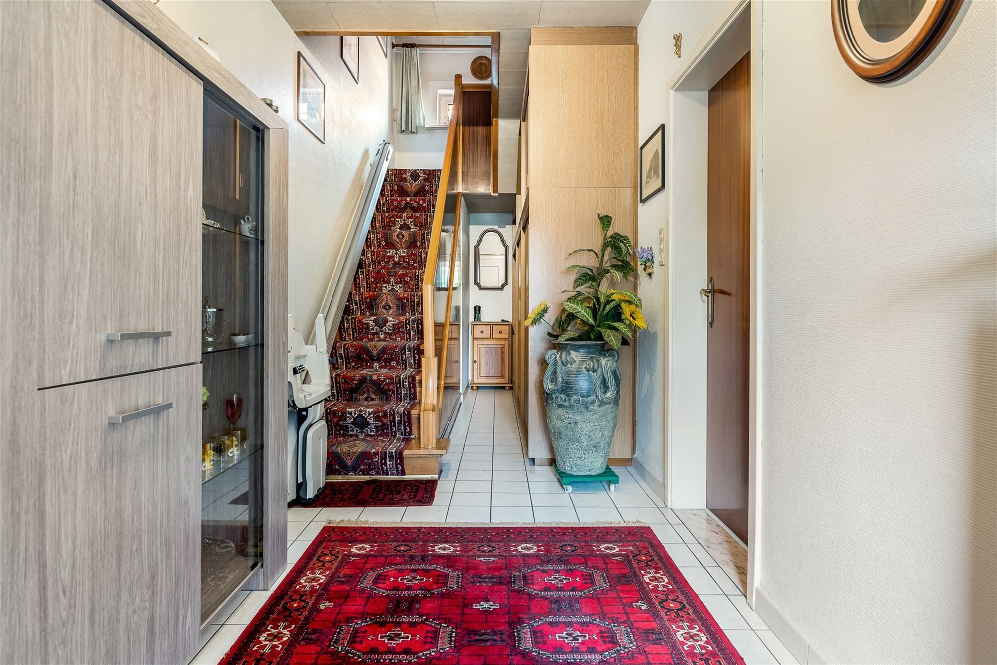 PERFECT ONDERHOUDEN WONING MET RUIME GARAGE EN BIJGEBOUW foto 16