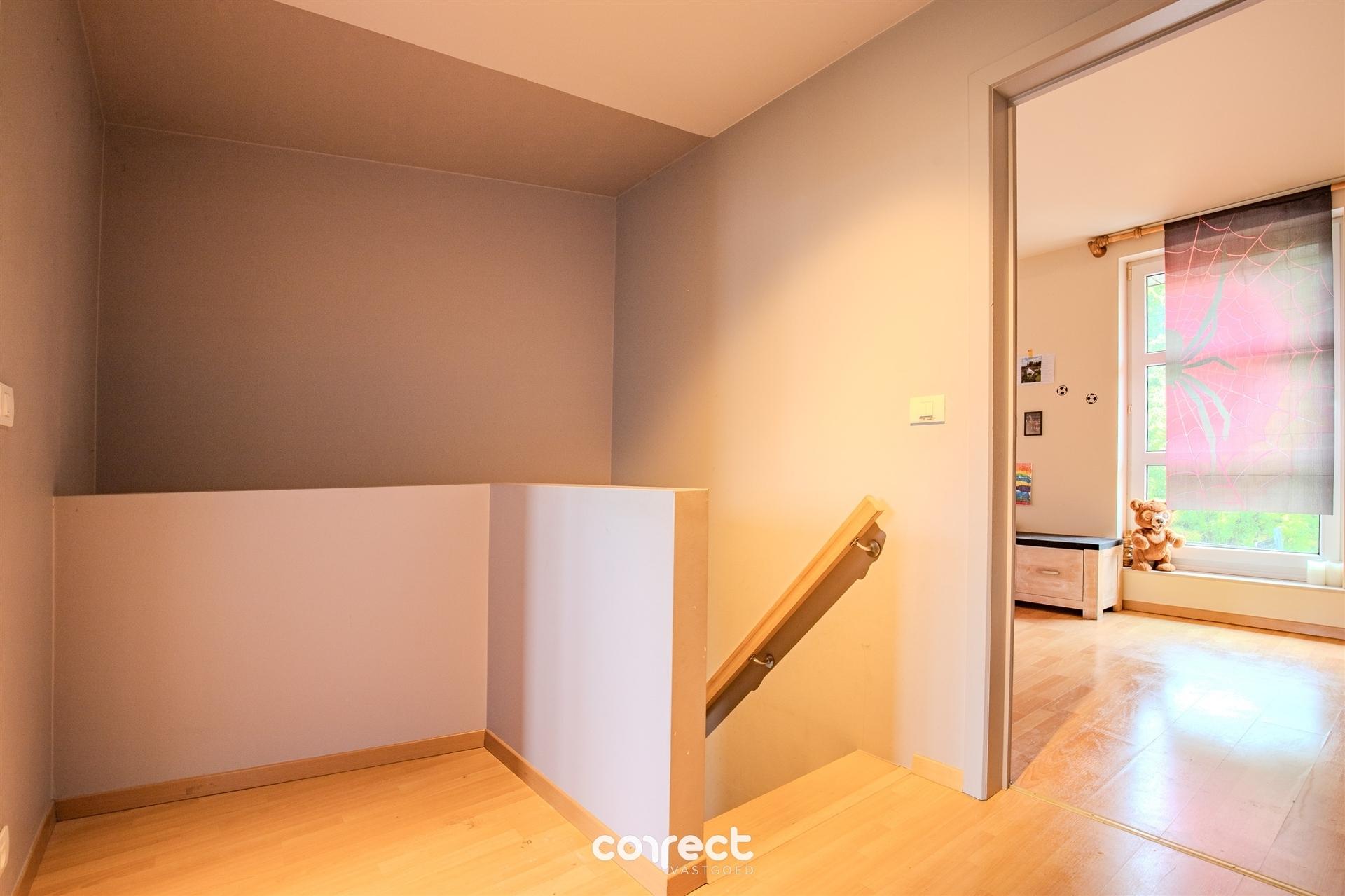 Instapklare halfopen woning met 3 slaapkamers.  foto 8