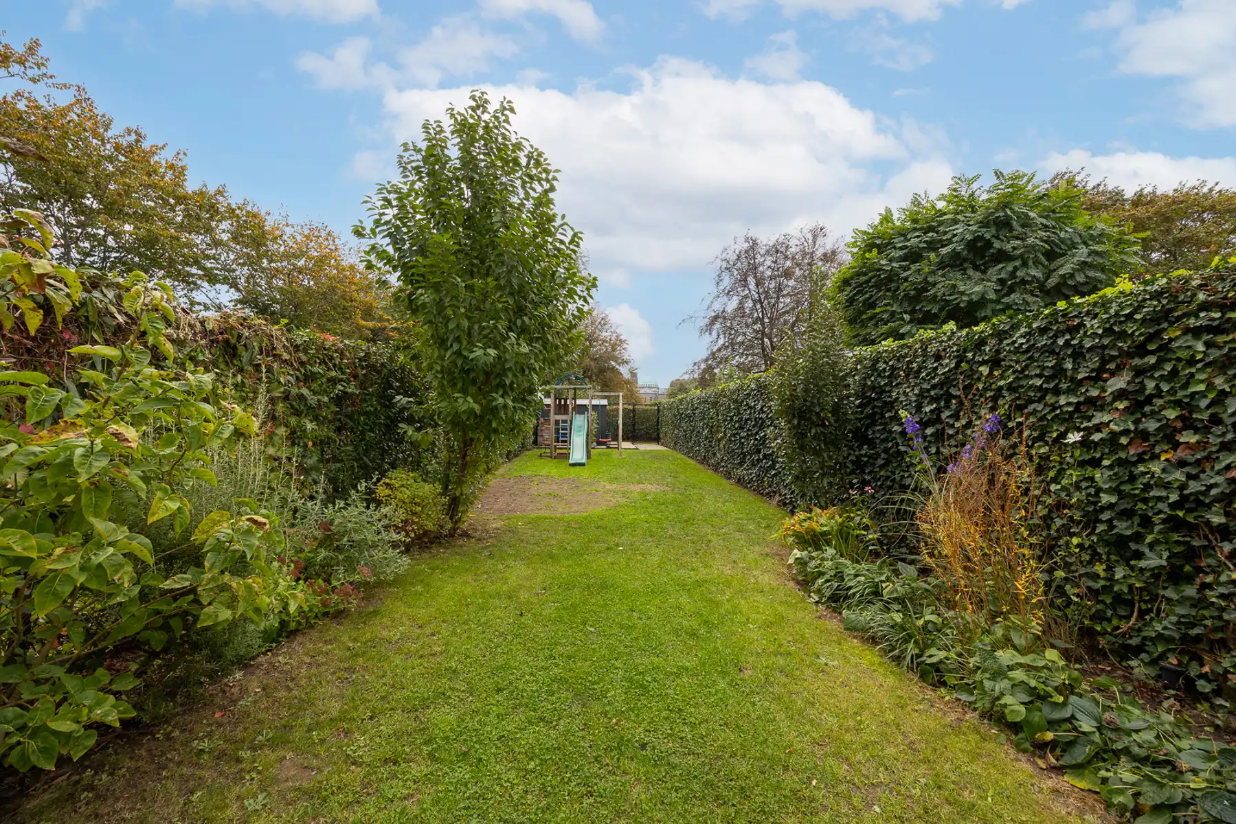 ARCHITECTURALE BEN-WONING MET ZUID TUIN OP TOPLOCATIE foto 9