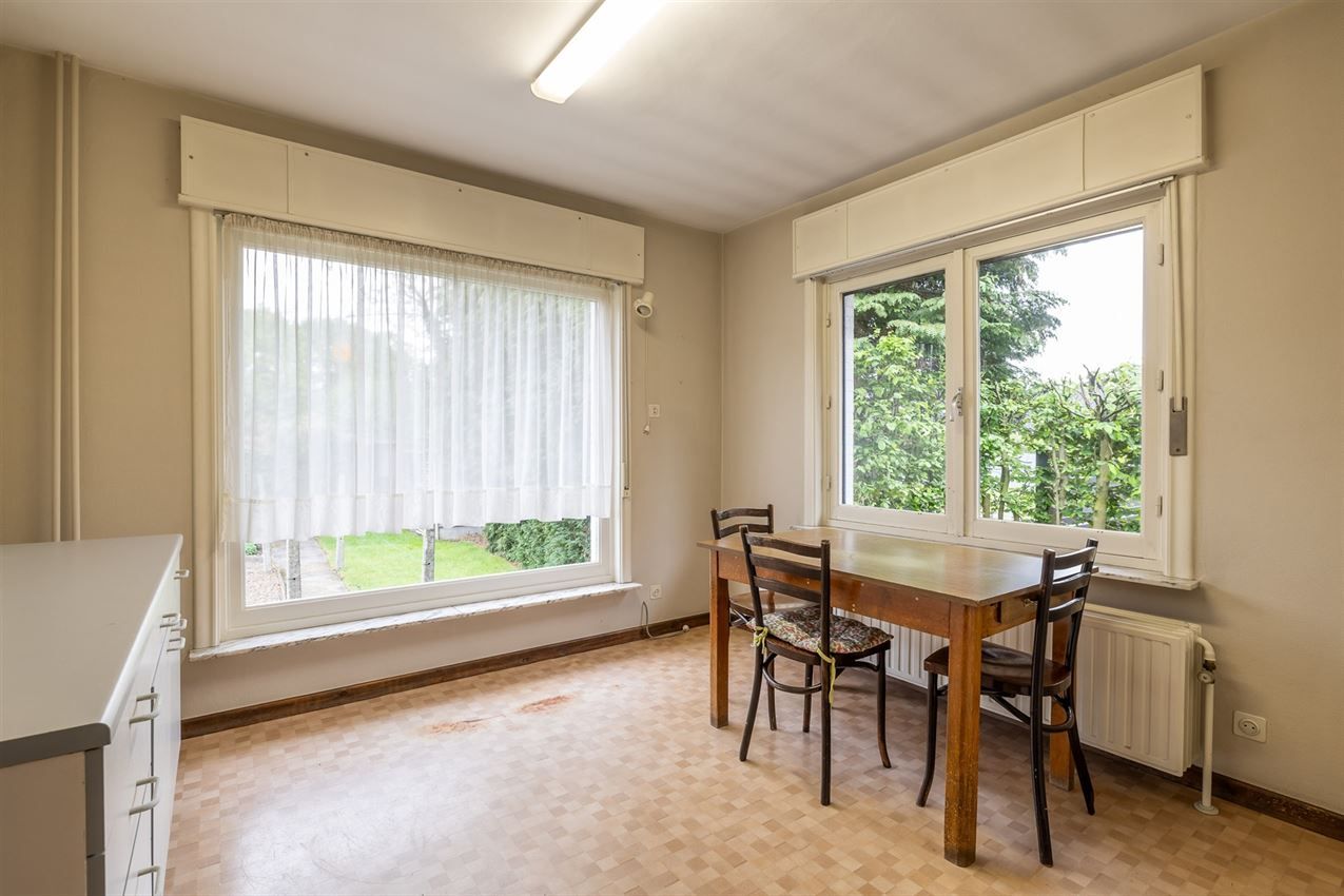 Te renoveren woning met 4 slk. in het hart van Averbode foto 16