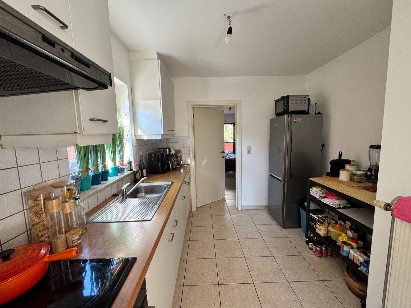 Te huur in het centrum van Zutendaal – Gelijkvloers appartement met garage en terras foto 3