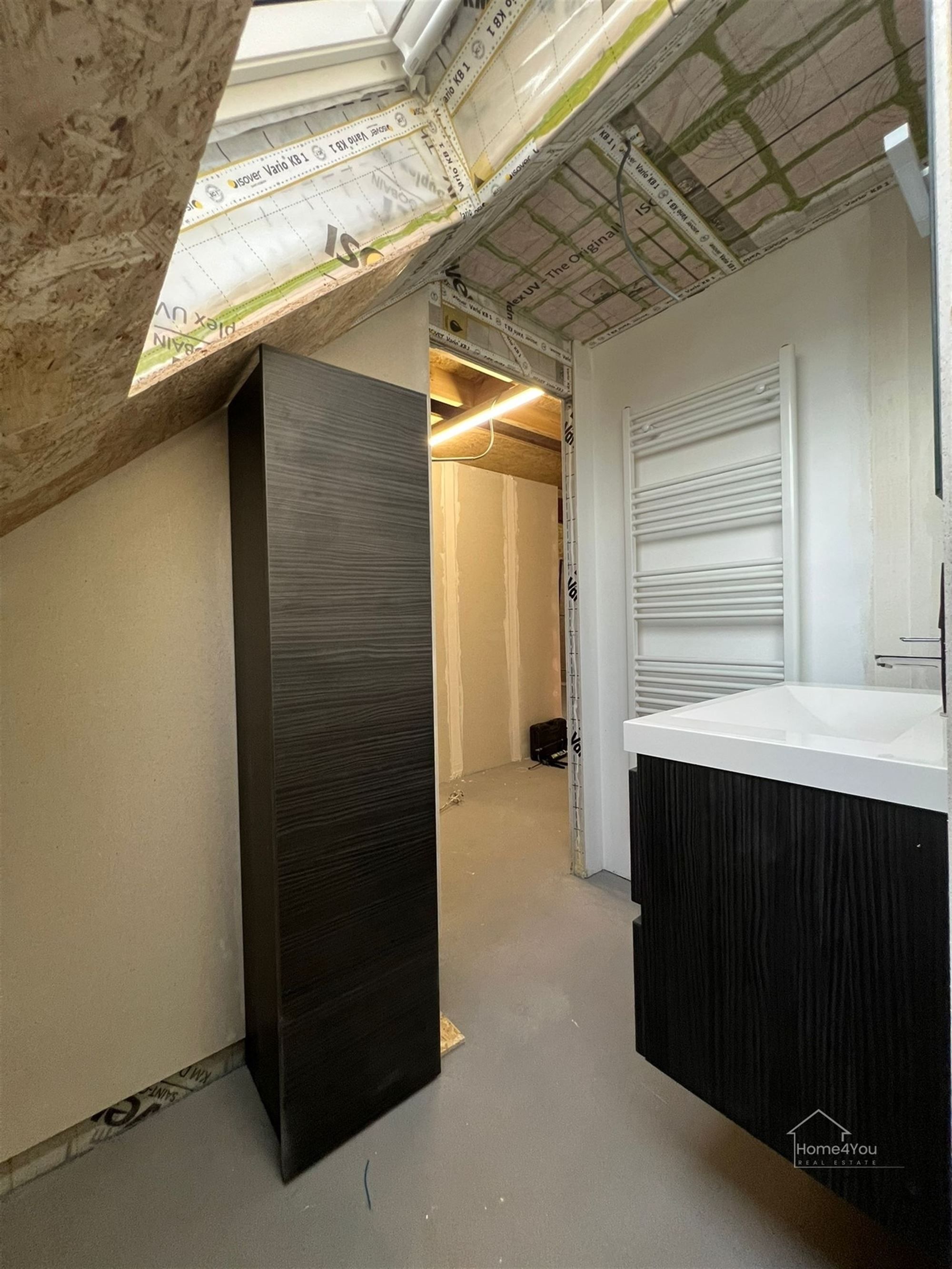 HOB met 4 slaapkamers en 2 badkamers foto 19