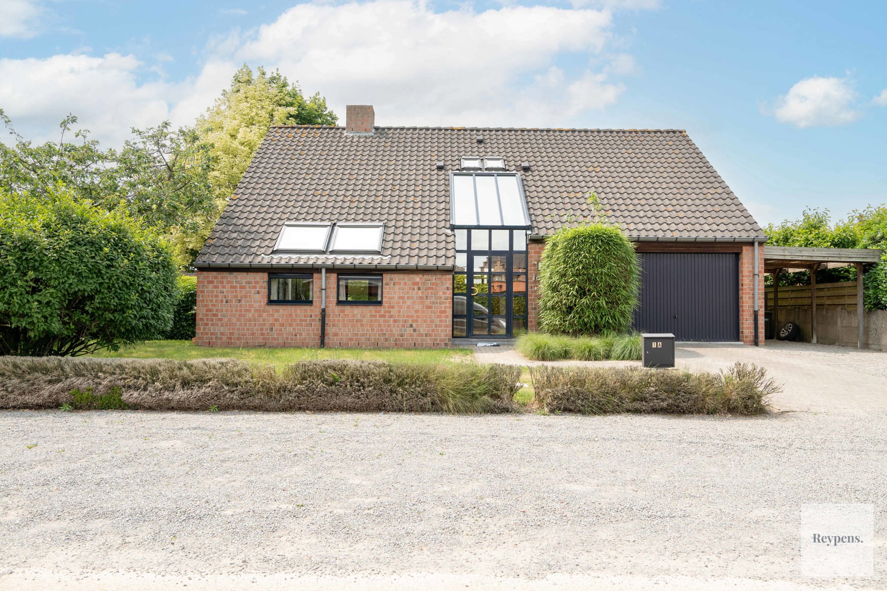 Rustig gelegen woning op goede locatie! foto {{pictureIndex}}