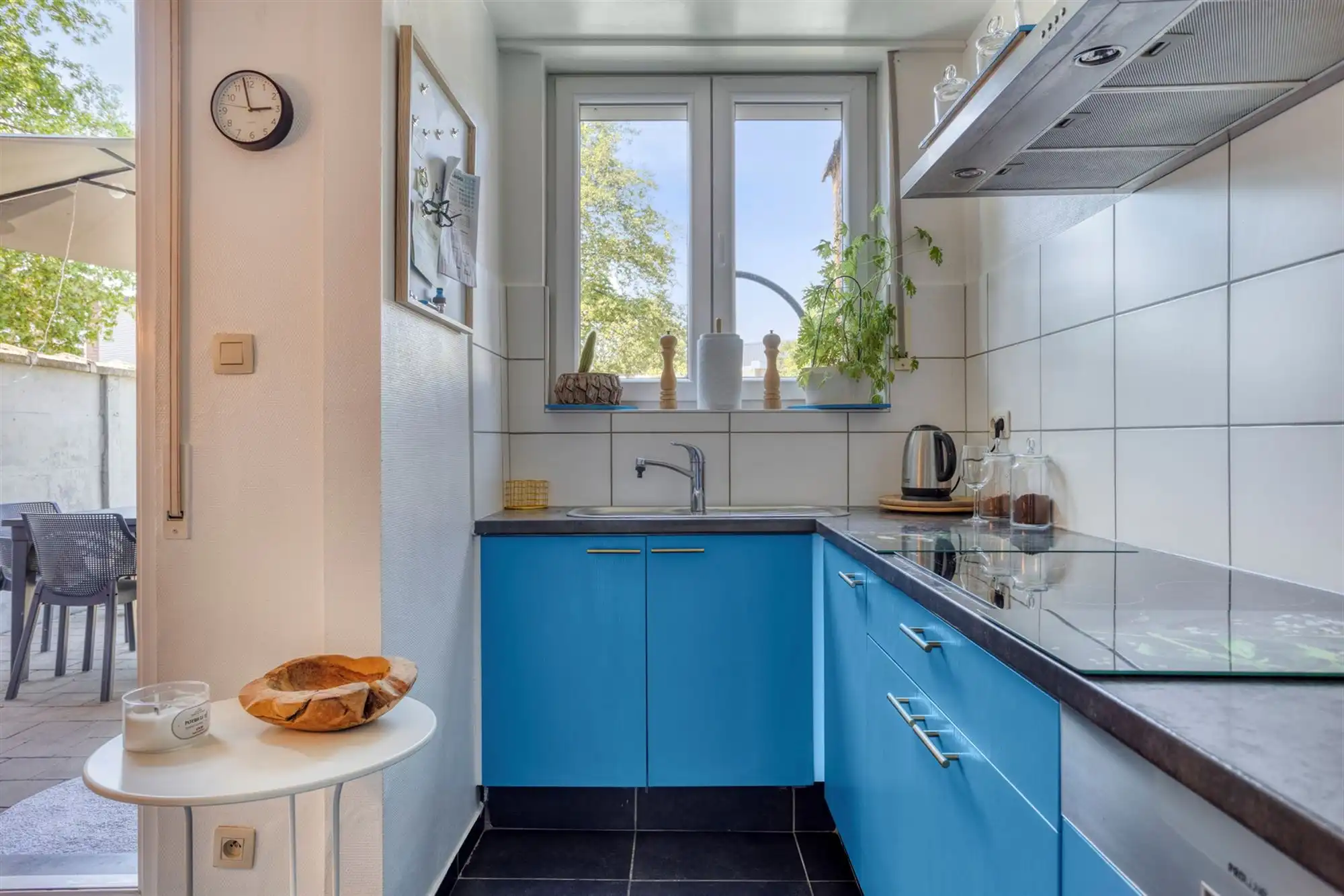 Gelijkvloers appartement met zonnige tuin (80m²) in Wilrijk foto 6