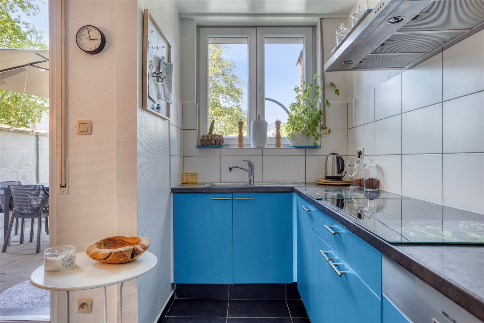 Gelijkvloers appartement met zonnige tuin (80m²) in Wilrijk foto 6