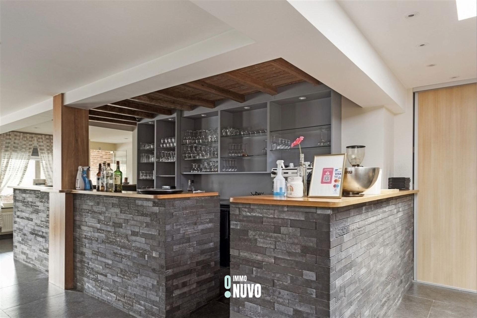 Polyvalent handelspand met woning op topligging  foto 10