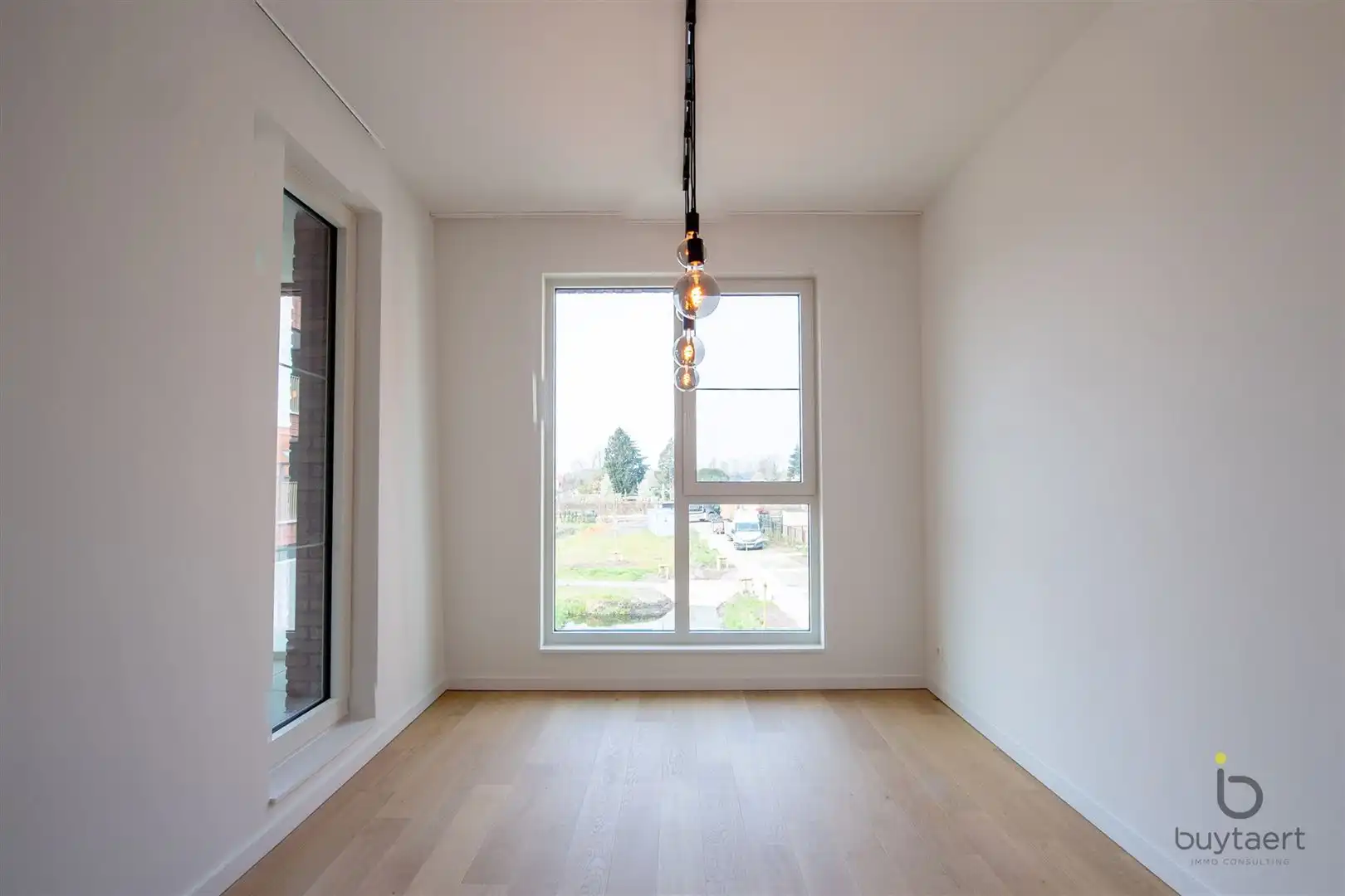 Nieuwbouw appartement met ruim terras en parking te Zoersel. foto 6