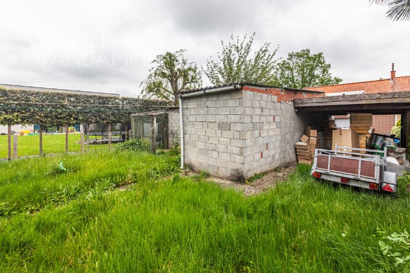 Rustig gelegen woning met 3 slaapkamers, tuin en garage op een totale oppervlakte van 446m². foto 5