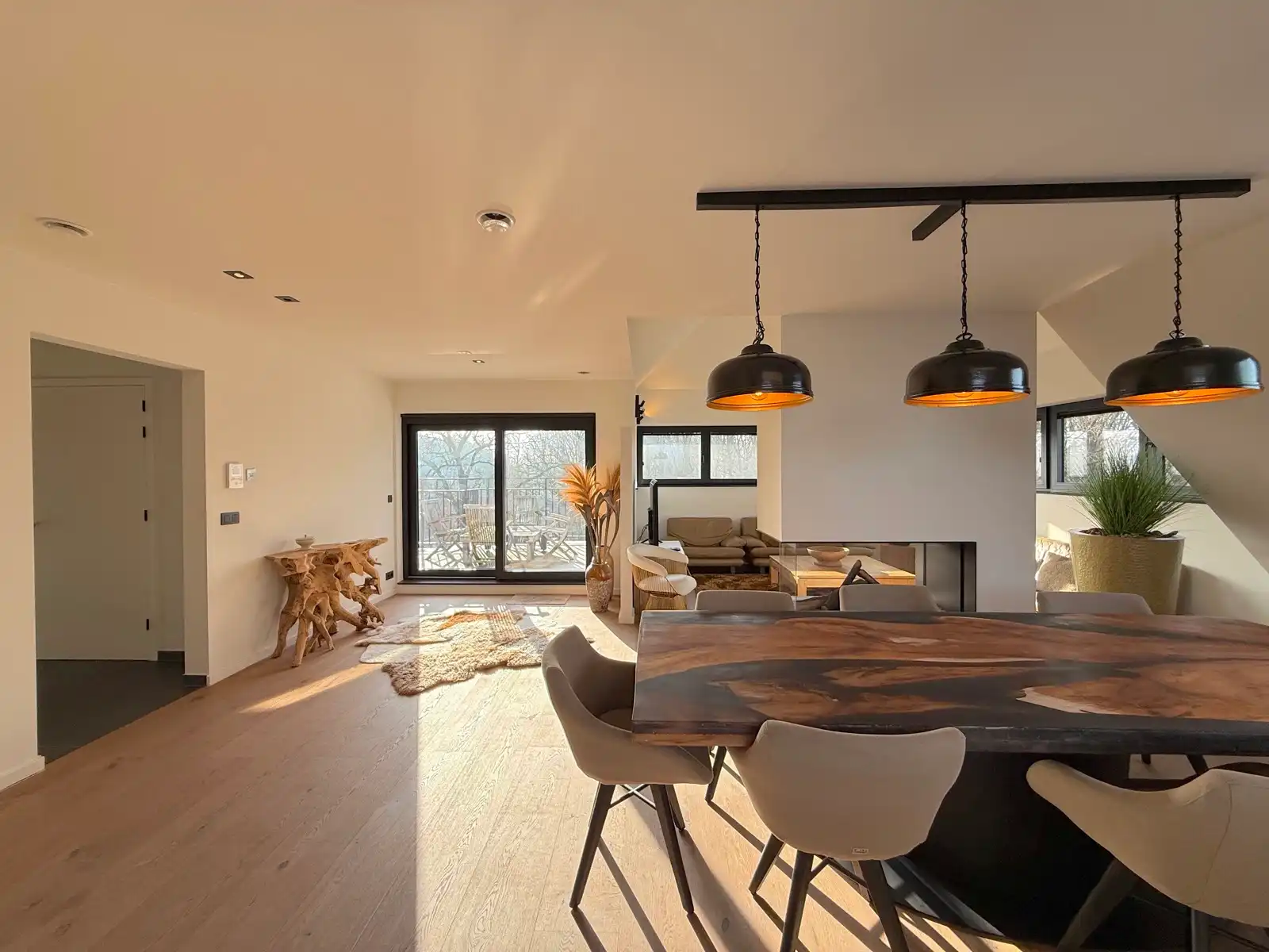 Gemeubeld appartement met 3 slaapkamers, terras en garage foto 17