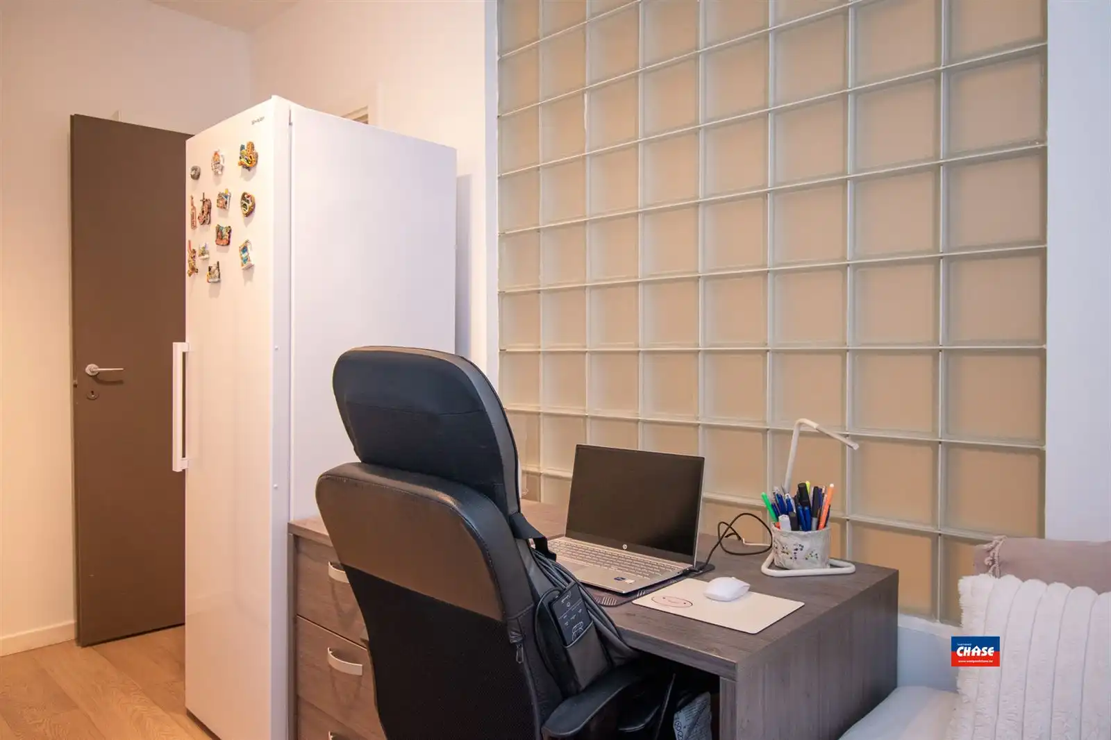 Gelijkvloersappartement met twee slaapkamers en tuin foto 15