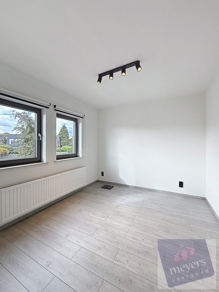 Stijlvolle open bebouwing met landelijke charme in Sint-Truiden foto 12