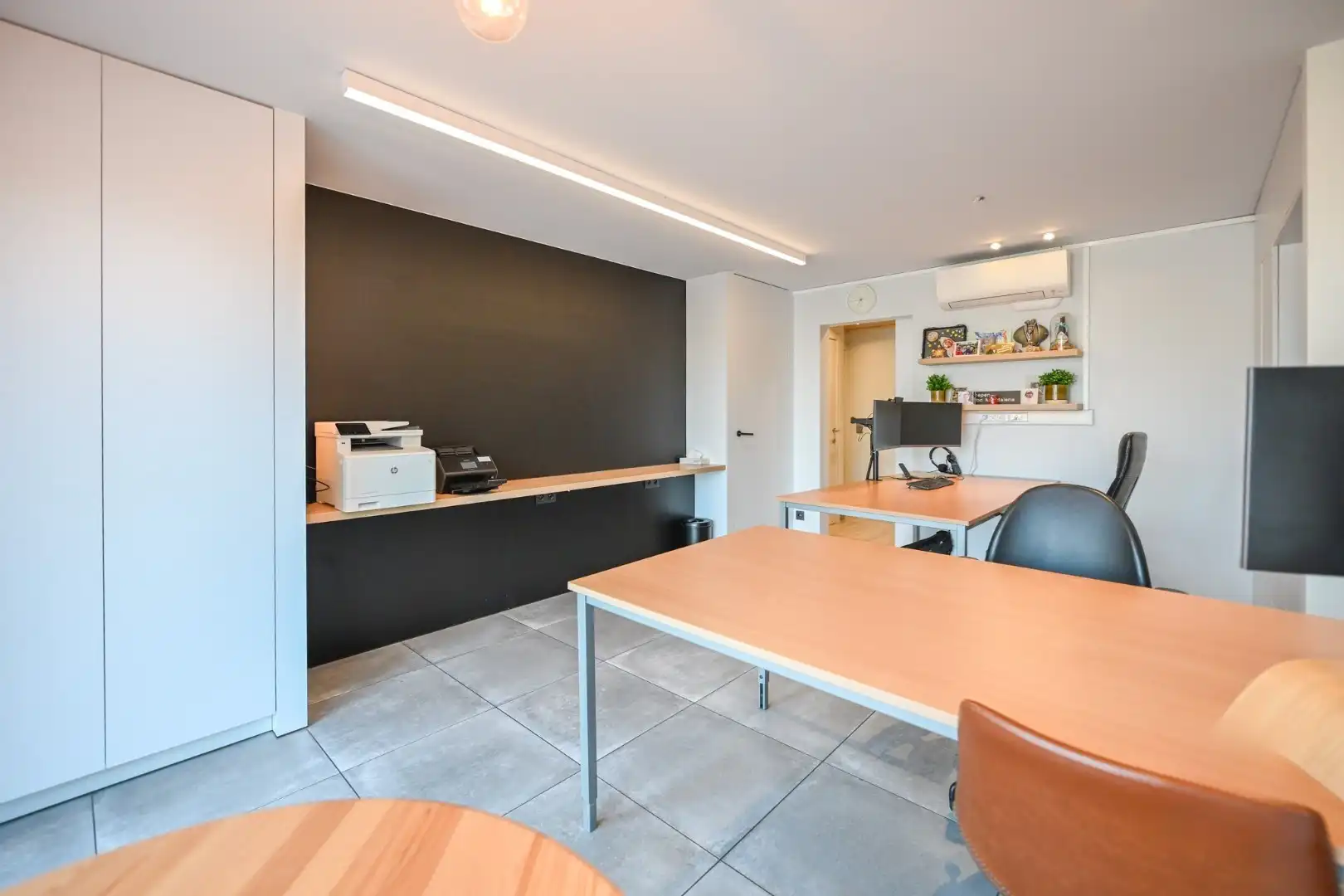 Perfect instapklare woning met 4 slaapkamers en kantoor/praktijkruimte met aparte ingang (21 m²) foto 5