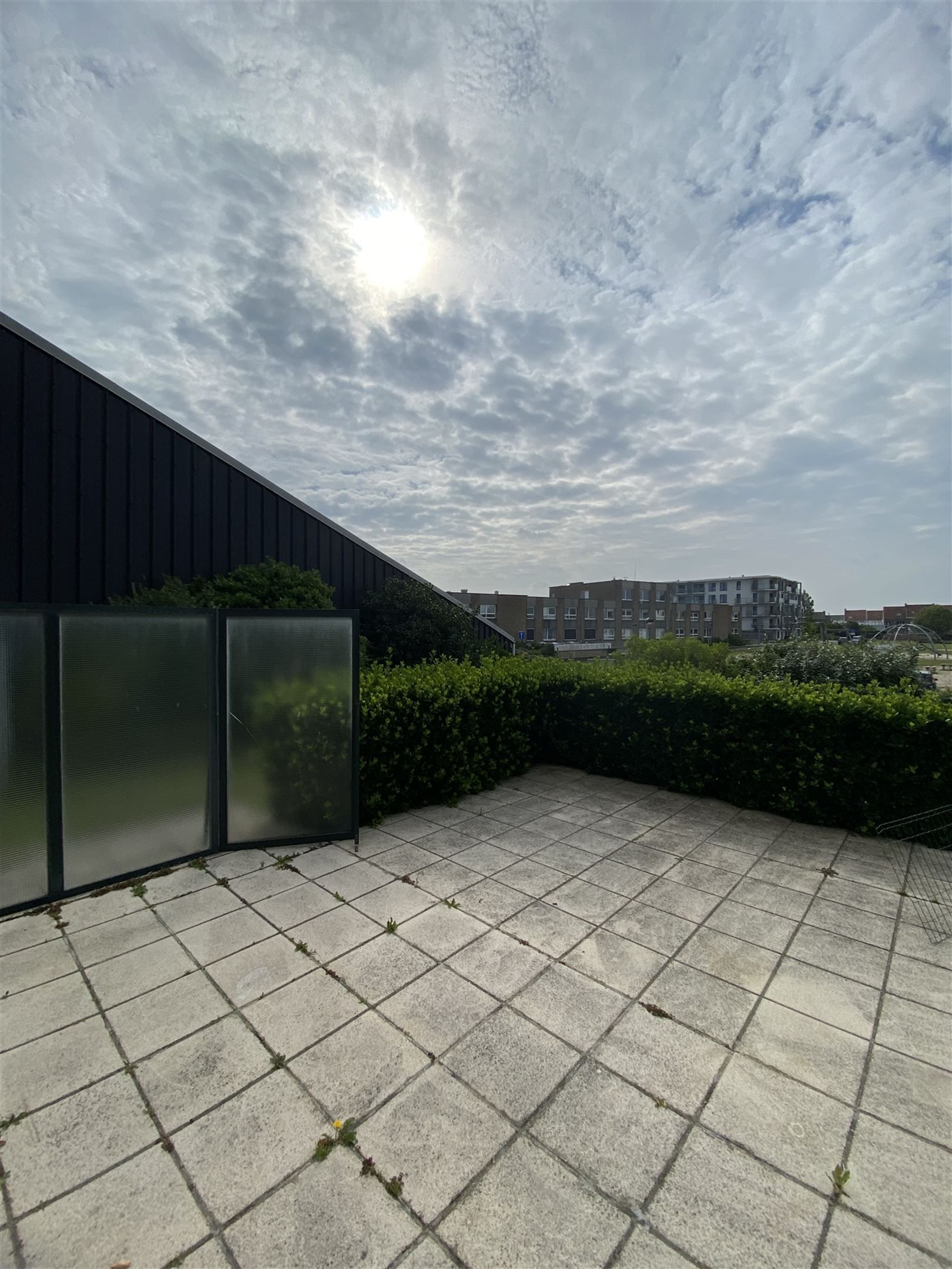 gelijkvloers appartement met garage foto 21