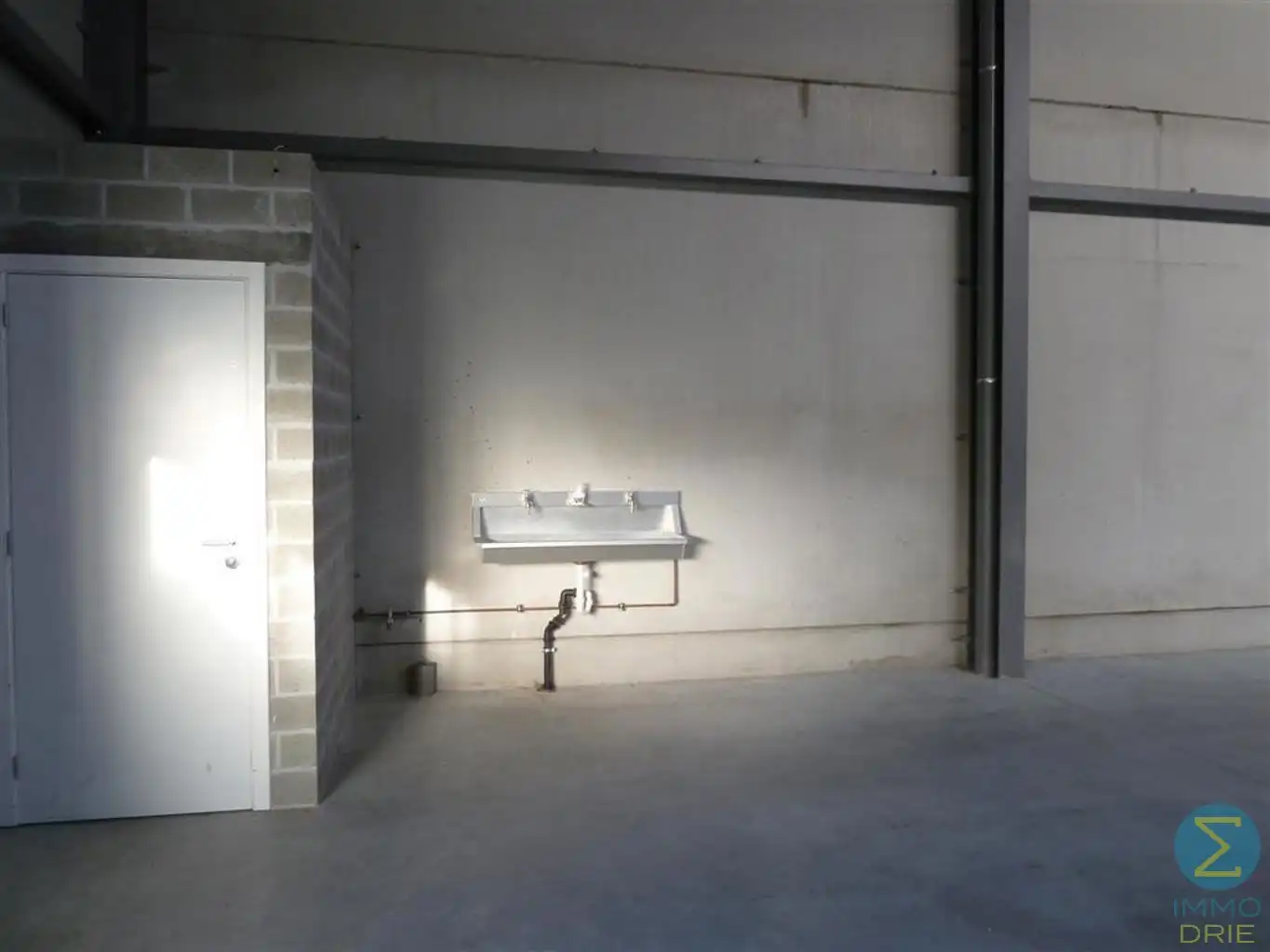 Commerciële ruimte te huur foto 6