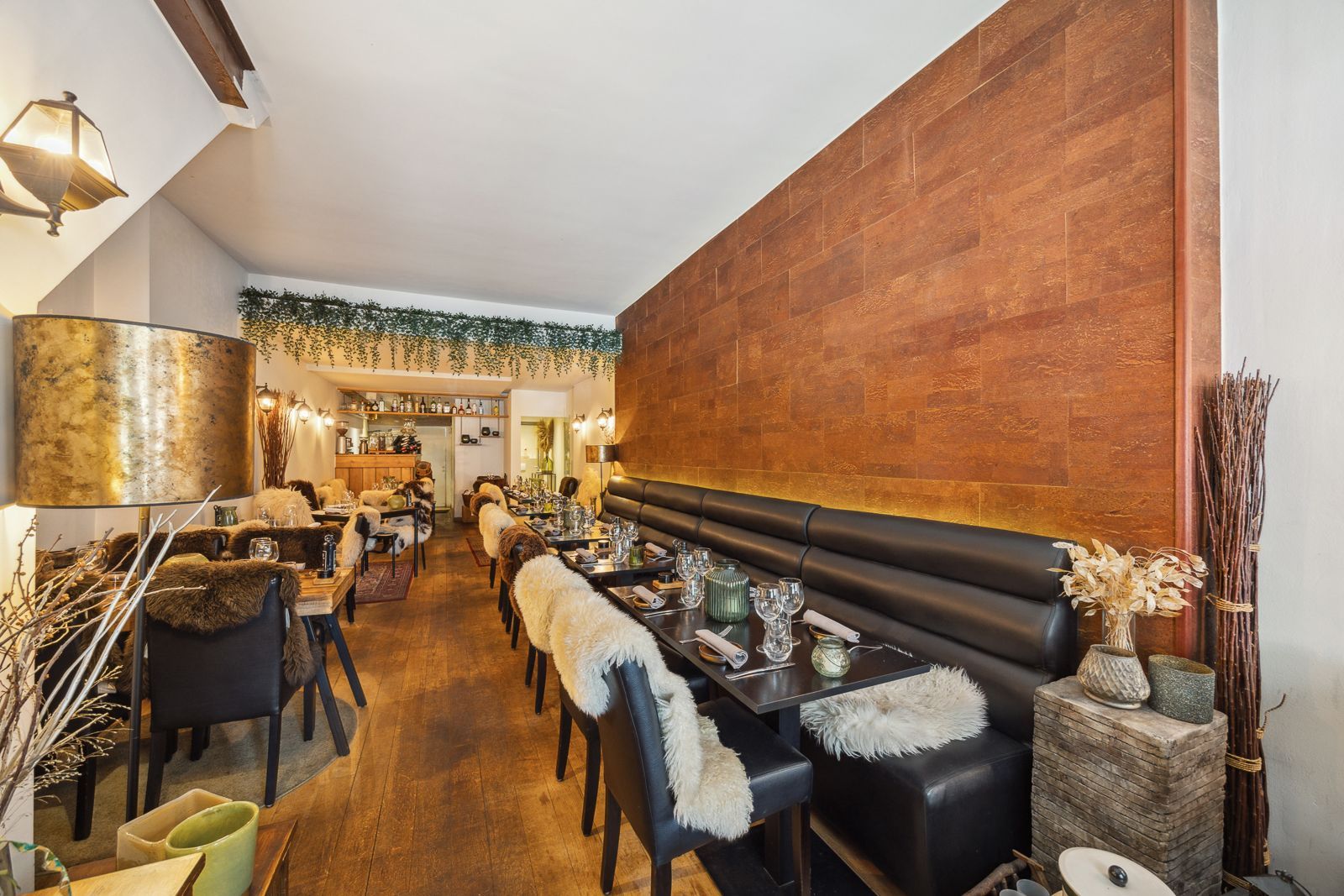 Instapklare duplex met commerciële ruimte op goede locatie te Brasschaat! foto 15