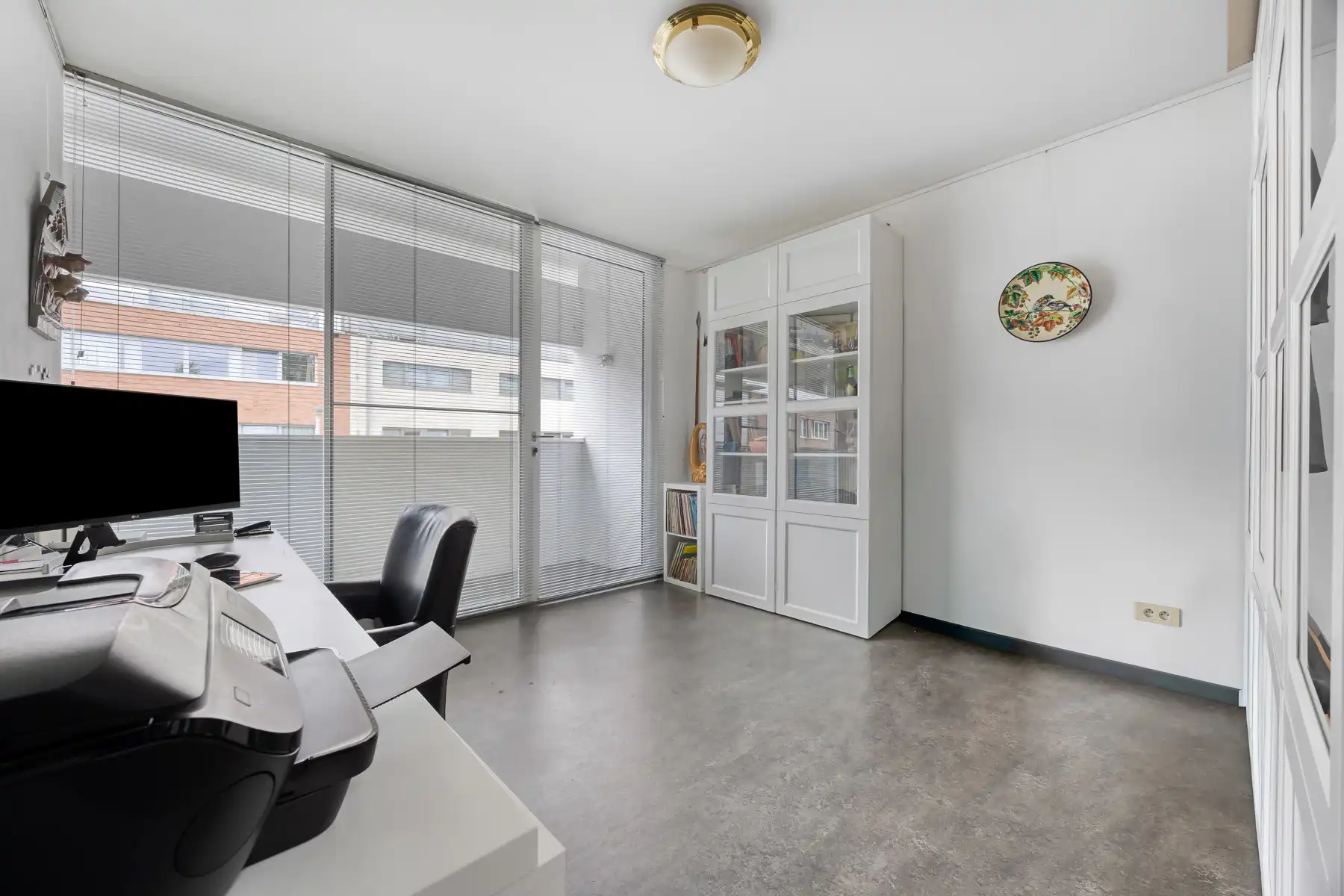 Karaktervolle architectenwoning op toplocatie: Zonnig terras, kamerhoge ramen en EPC B foto 27