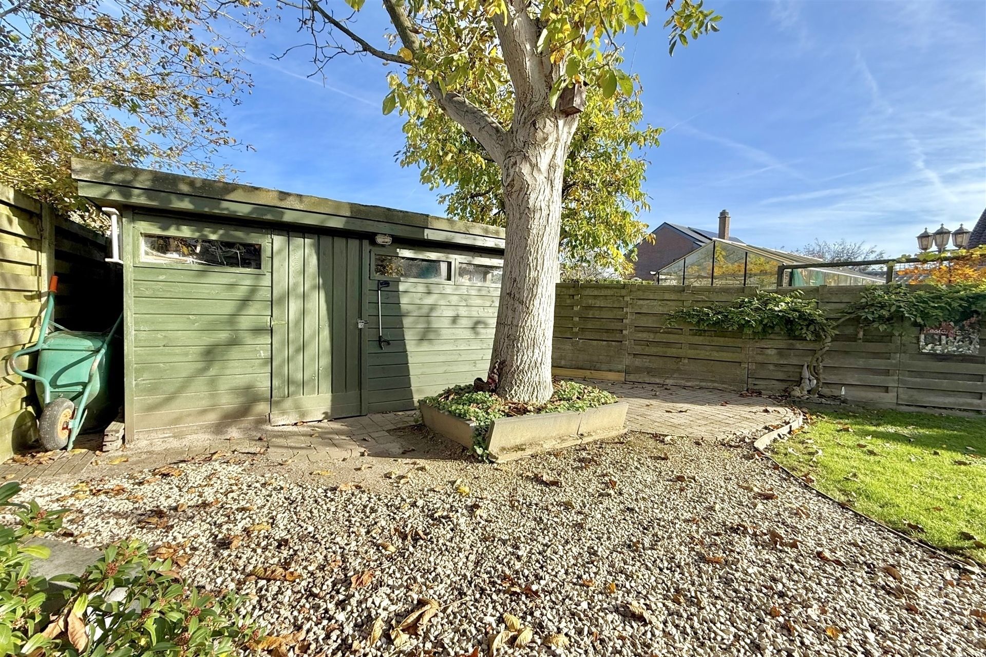 Vernieuwde woning in rustige omgeving foto 26